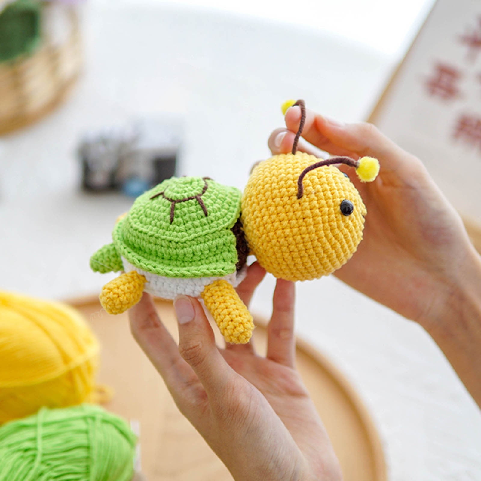 Kafsov DIY Turtle Bee Crochet Kit for Beginners and Experts (Green, 1 Set) jszxj