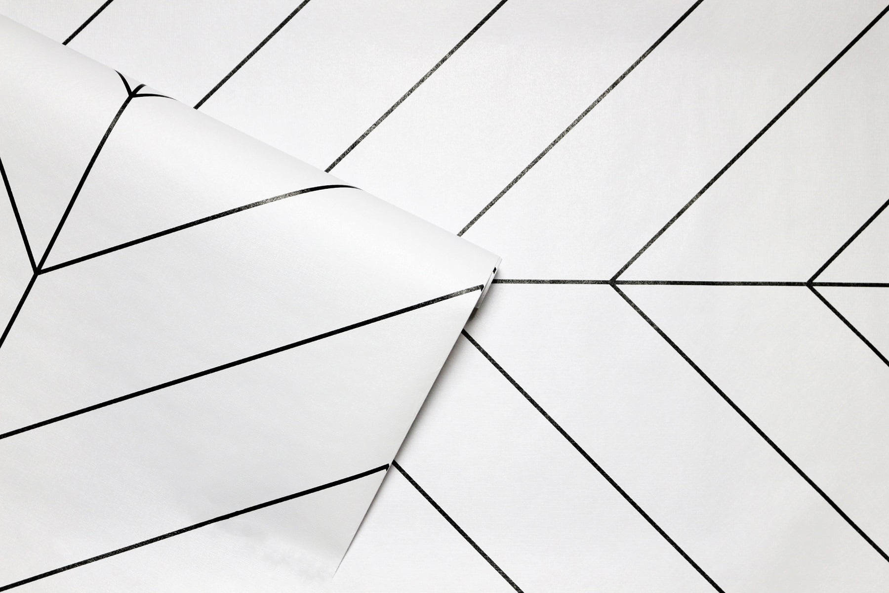 Haokhome Geometric Herringbone Peel and Stick Wallpaper Modern Trellis Self-Adhesive Contact Paper (Black and White, 17.7 in x 9.8 ft) 8ygyc