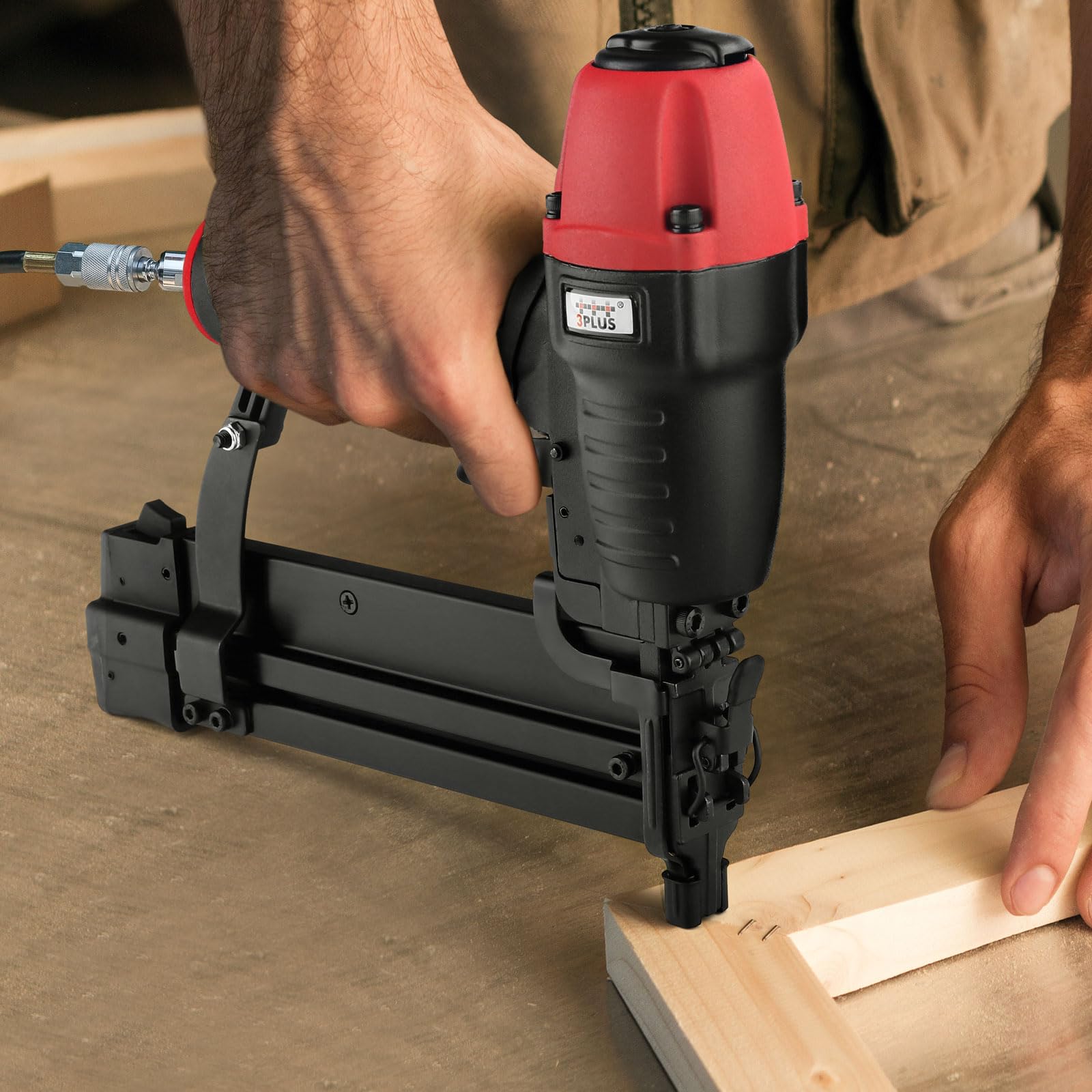 3Plus H9040SP Pneumatic Staple Gun, Heavy-Duty Narrow Crown Stapler for Woodworking (Black, 18 Gauge) s7xwc
