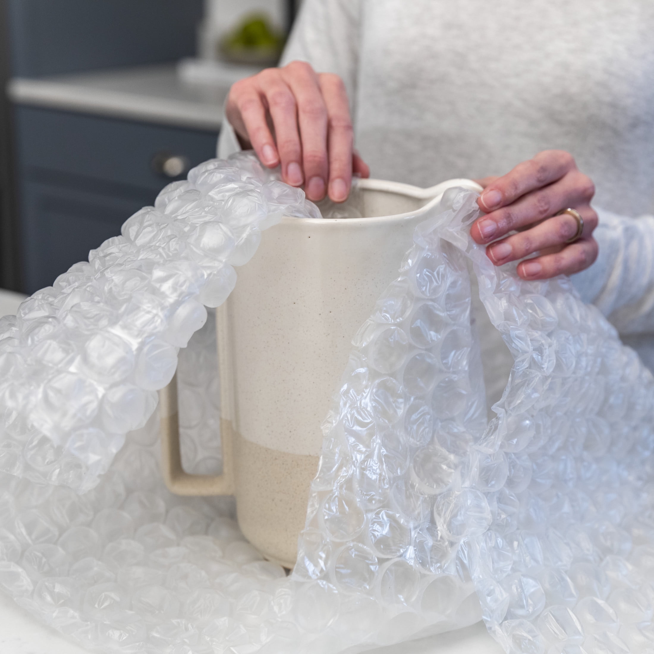 Duck Brand Max Strength Bubble Cushioning Wrap (Clear, 12 in x 50 ft) kjd4u