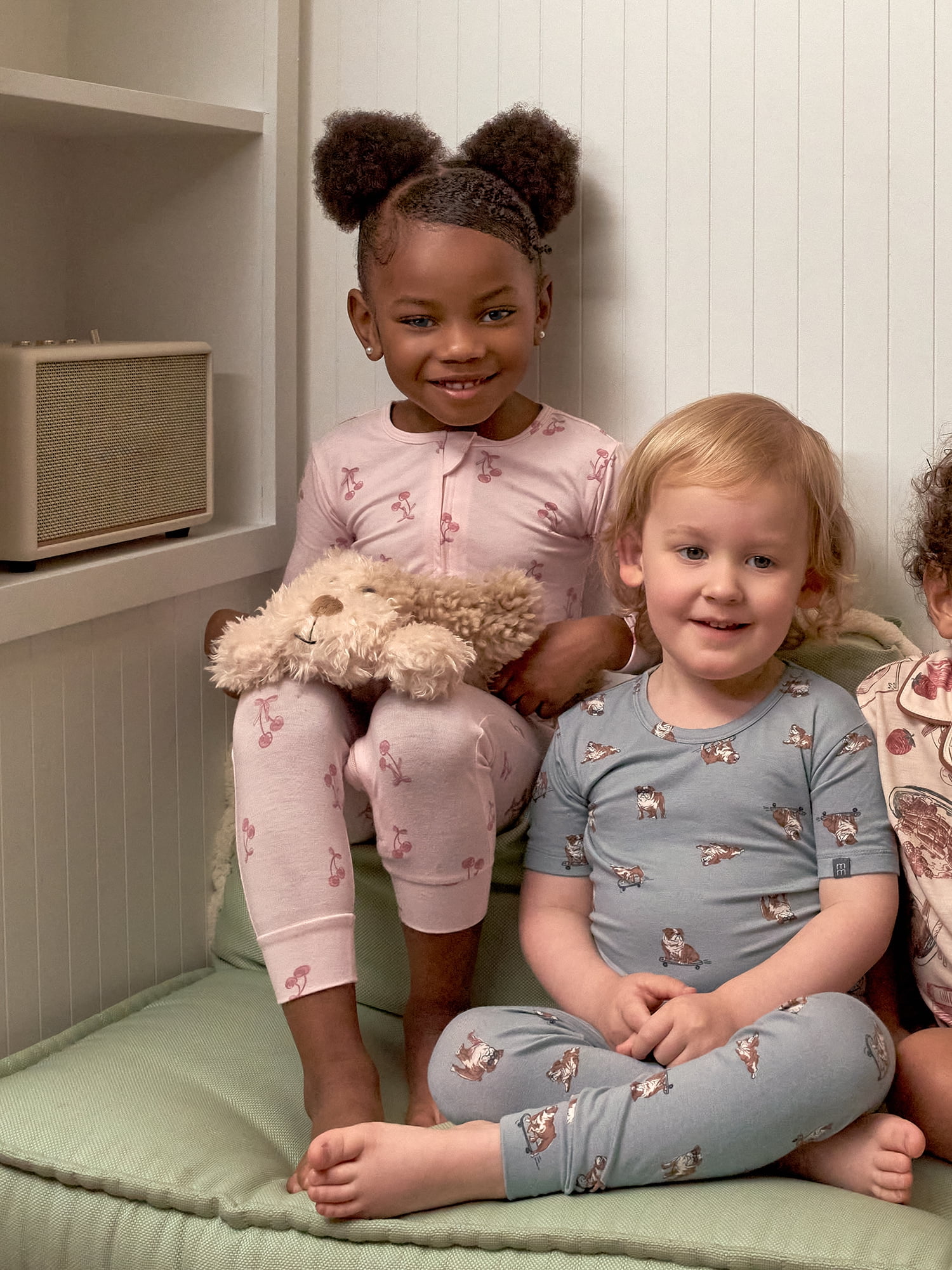 Modern Moments by Gerber Toddler Neutral Super Soft One-Piece Pajamas (Neutral, 5T) 00wpy