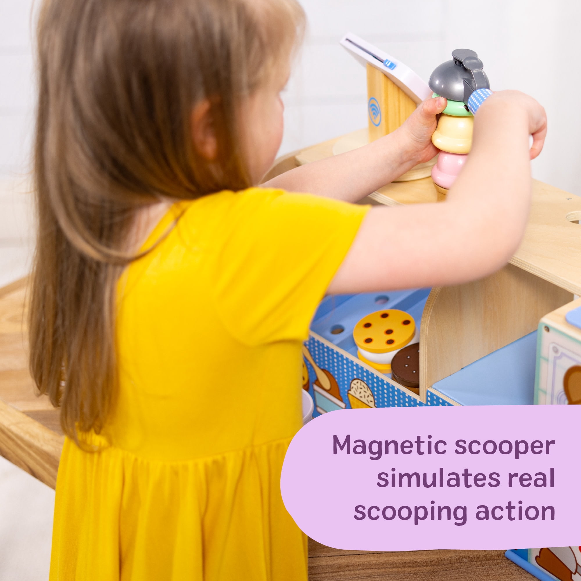 Melissa & Doug Cool Scoops Ice Creamery Wooden Play Counter with Pretend Food Set (15 in x 10 in x 8 in) emb42