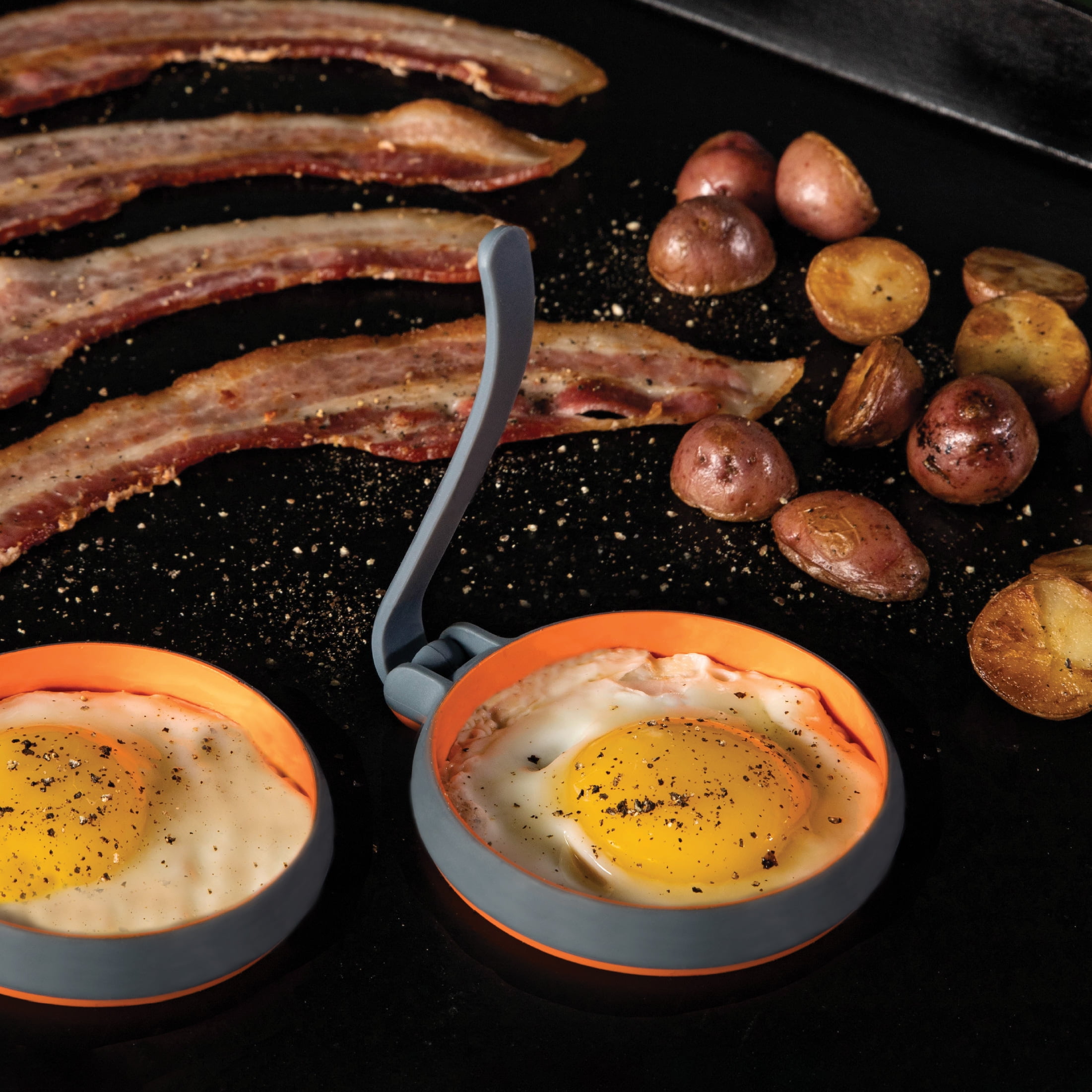 Blackstone Professional Griddle Breakfast Kit, Durable Outdoor Cooking Accessory Set (Black, 4-Piece) p8wn8