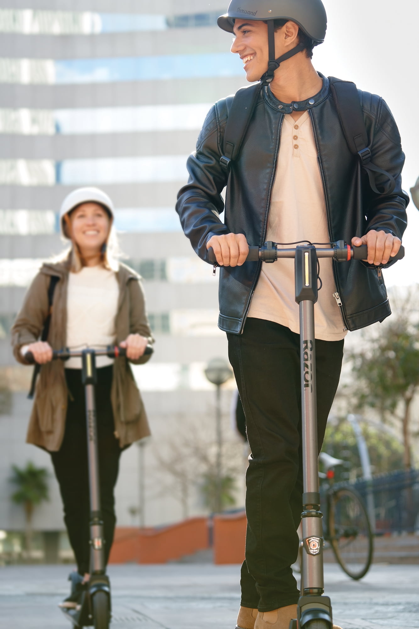 Razor E Prime III Electric Scooter for Adults, Portable Folding Commuter with 18 mph Max Speed and 15-mile Range (Black, 220 lb Capacity) fjgv5