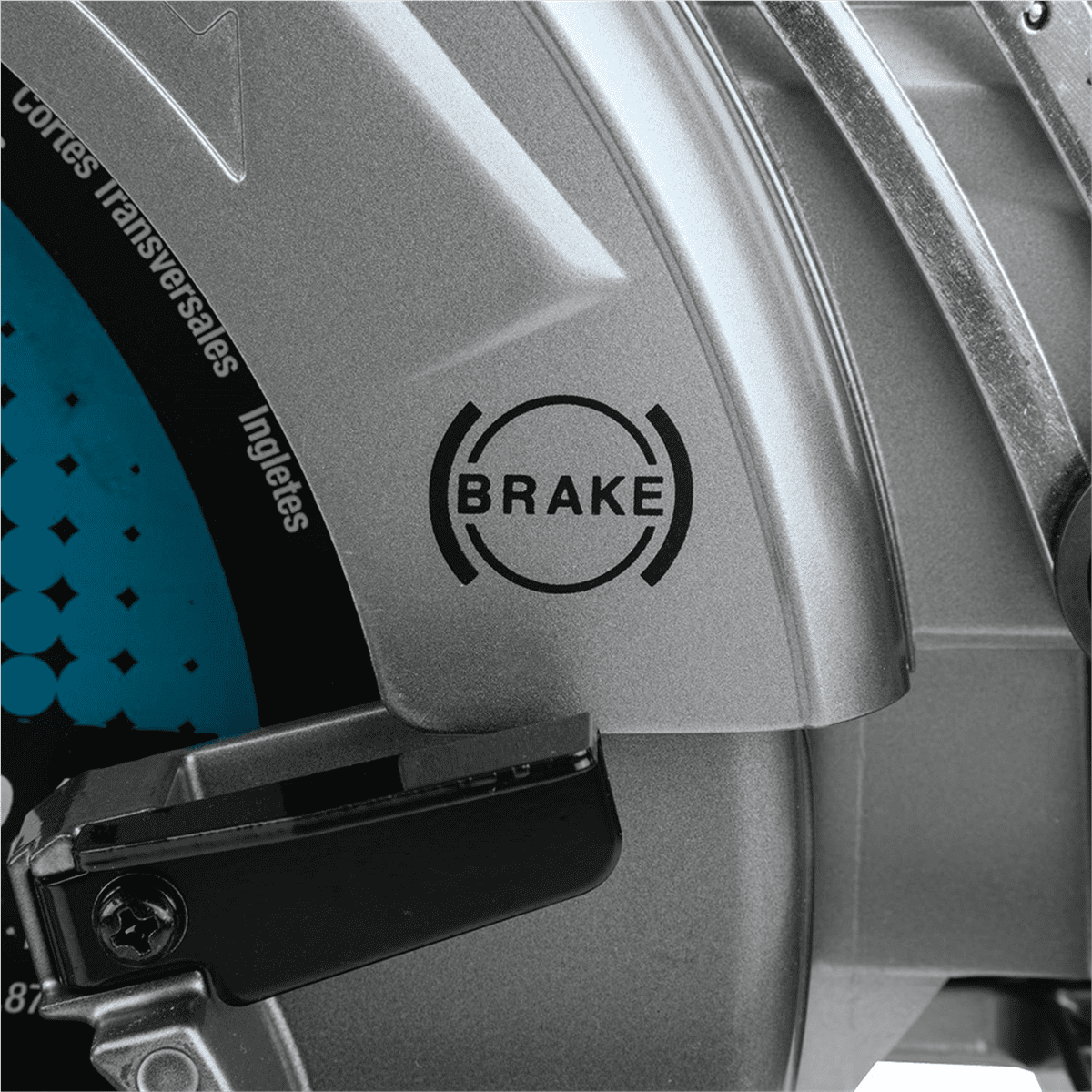 Makita 40V max XGT Brushless Rear Handle 10-1/4 in Circular Saw Kit (4.0Ah Battery Included) v9lwv