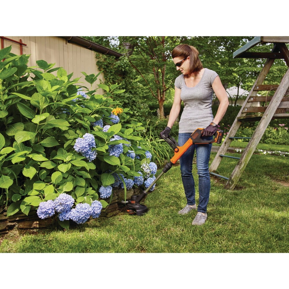 BLACK+DECKER 20V MAX Cordless Hedge Trimmer and String Trimmer Edger Combo Kit (22 in. Hedge Trimmer, 12 in. String Trimmer, 3 Batteries) kaefw