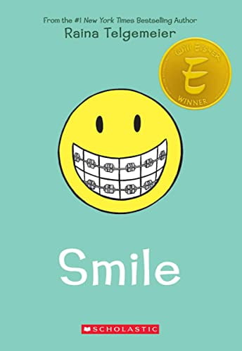 Raina Telgemeier Smile: A Graphic Novel (Paperback, 224 pages) 9xxr0