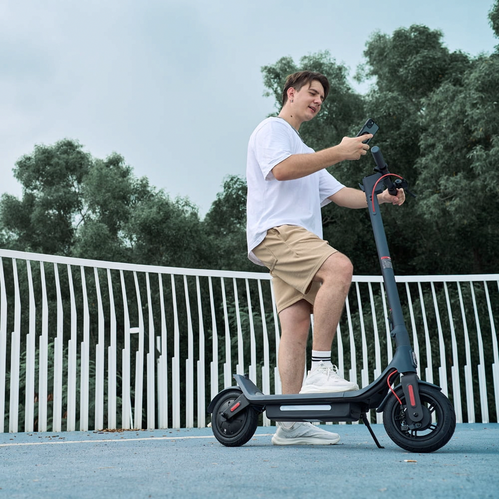 Golucky Electric Scooter for Adults, 500W Motor, 31-Mile Range, Foldable Commuter E-Scooter with Smart App Control (10 in Tires, 265 lb Capacity) qo08c