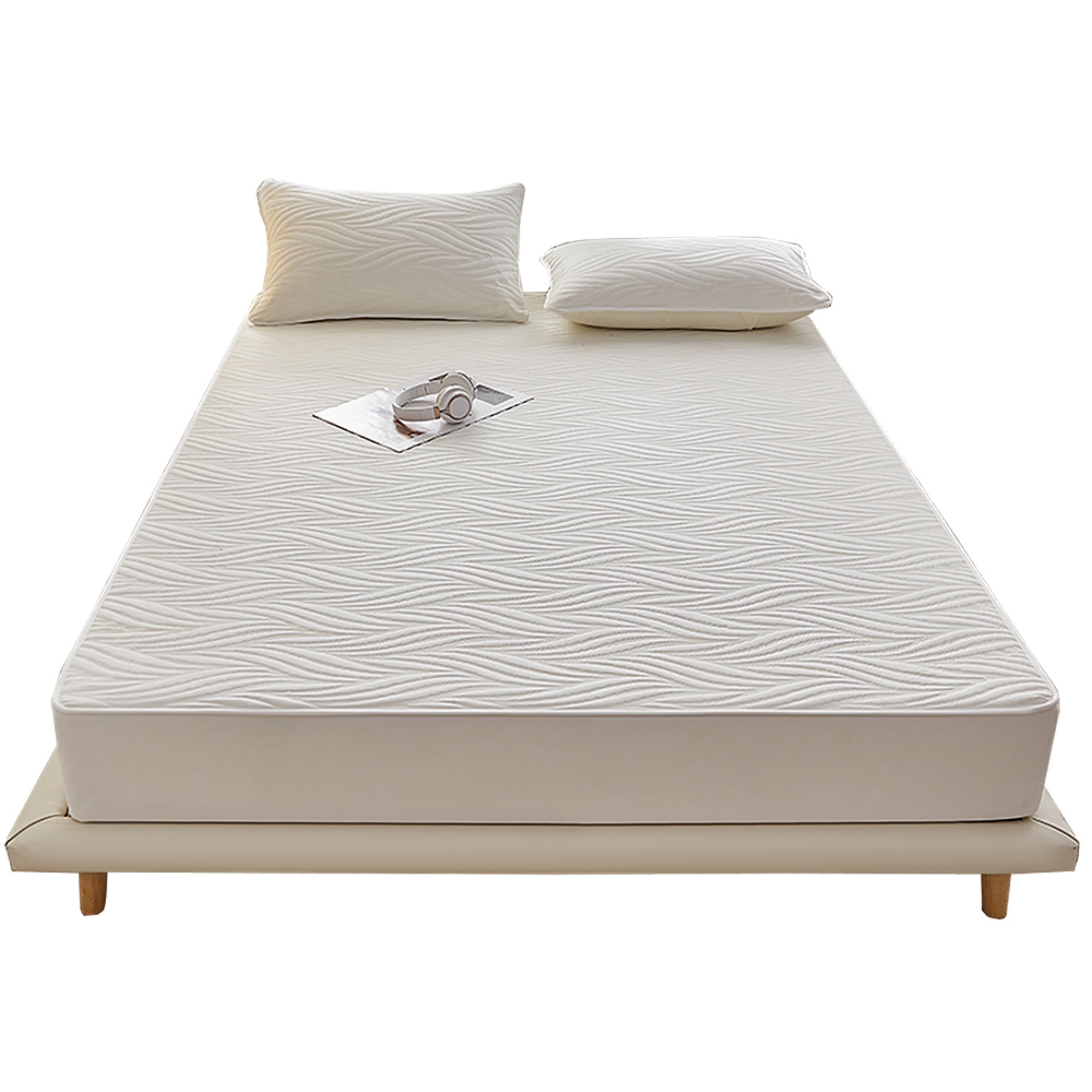 Lavish Cover Ultra Soft Waterproof Fitted Sheet, Breathable Mattress Protector (White, Queen) di231