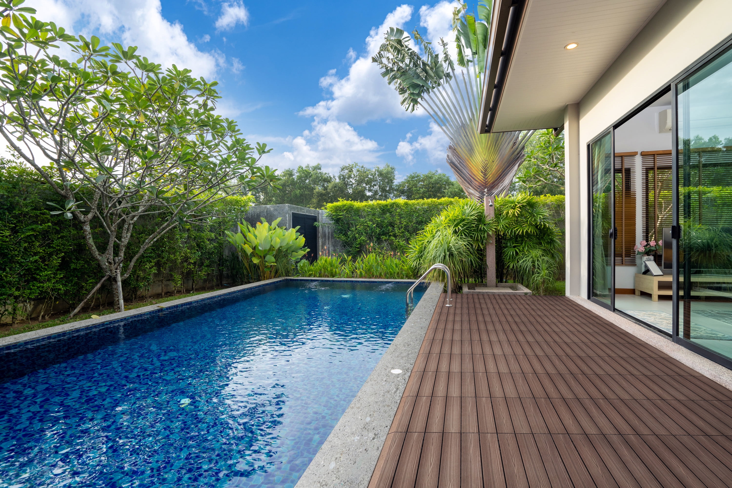 Design House Interlocking Wood Composite Deck Tiles (Russet Canyon Brown, 12 in x 12 in, 6-Pack) kihp4