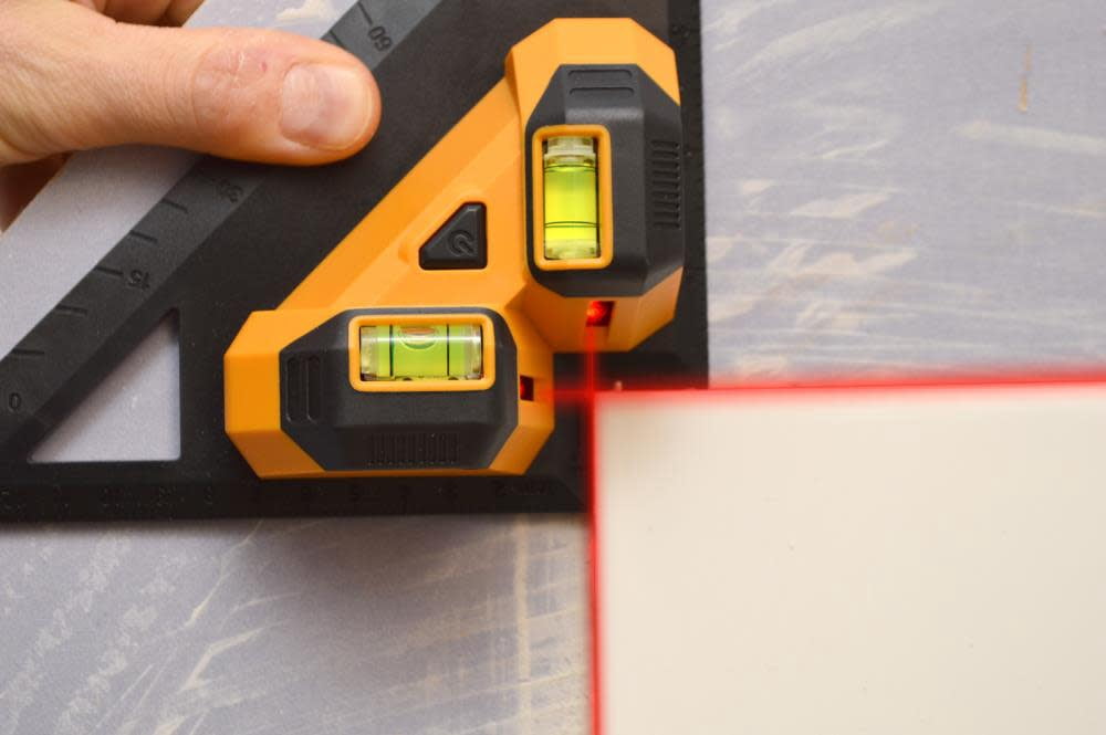 Johnson Level Tiling Laser Level (Red, 1 Unit) la6wd