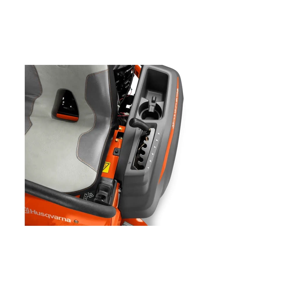 Husqvarna Zero Turn Lawn Mower with 42 in ClearCut Fabricated Deck (21.5 HP, 726cc V-Twin Engine) gpfm2