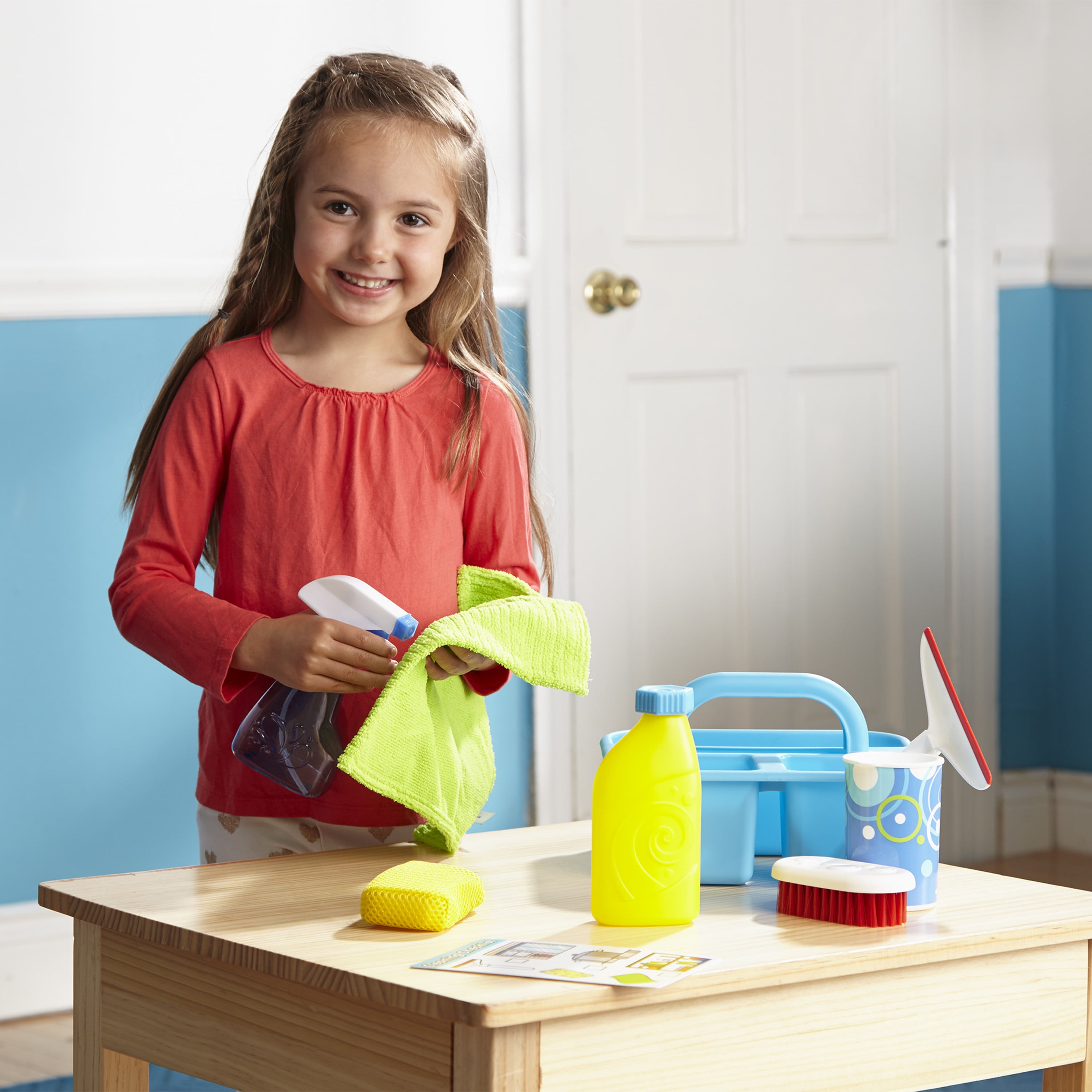 Melissa & Doug Spray, Squirt & Squeegee Pretend Play Cleaning Set (10-Piece) 6sxv9