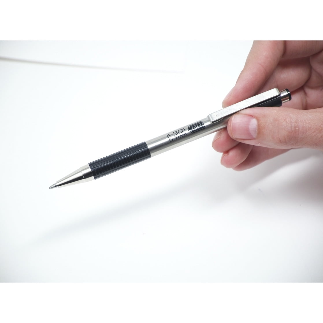 Zebra F-301 Retractable Ballpoint Pen, Stainless Steel Barrel, Fine Point (Blue Ink, 2-Pack) oc4ry