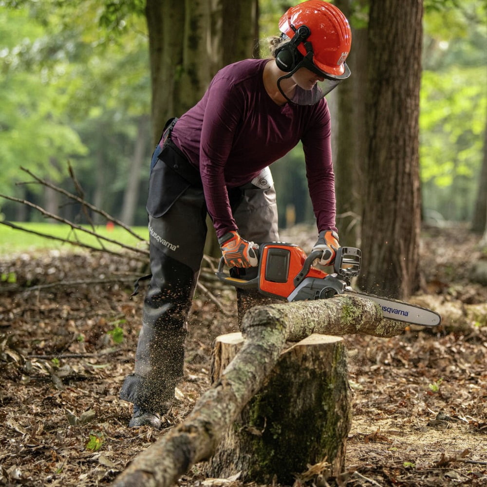 Husqvarna Power Axe 225i 56V Cordless Electric Chainsaw with Battery and Charger (Orange, 14 in. Bar) ptkmn