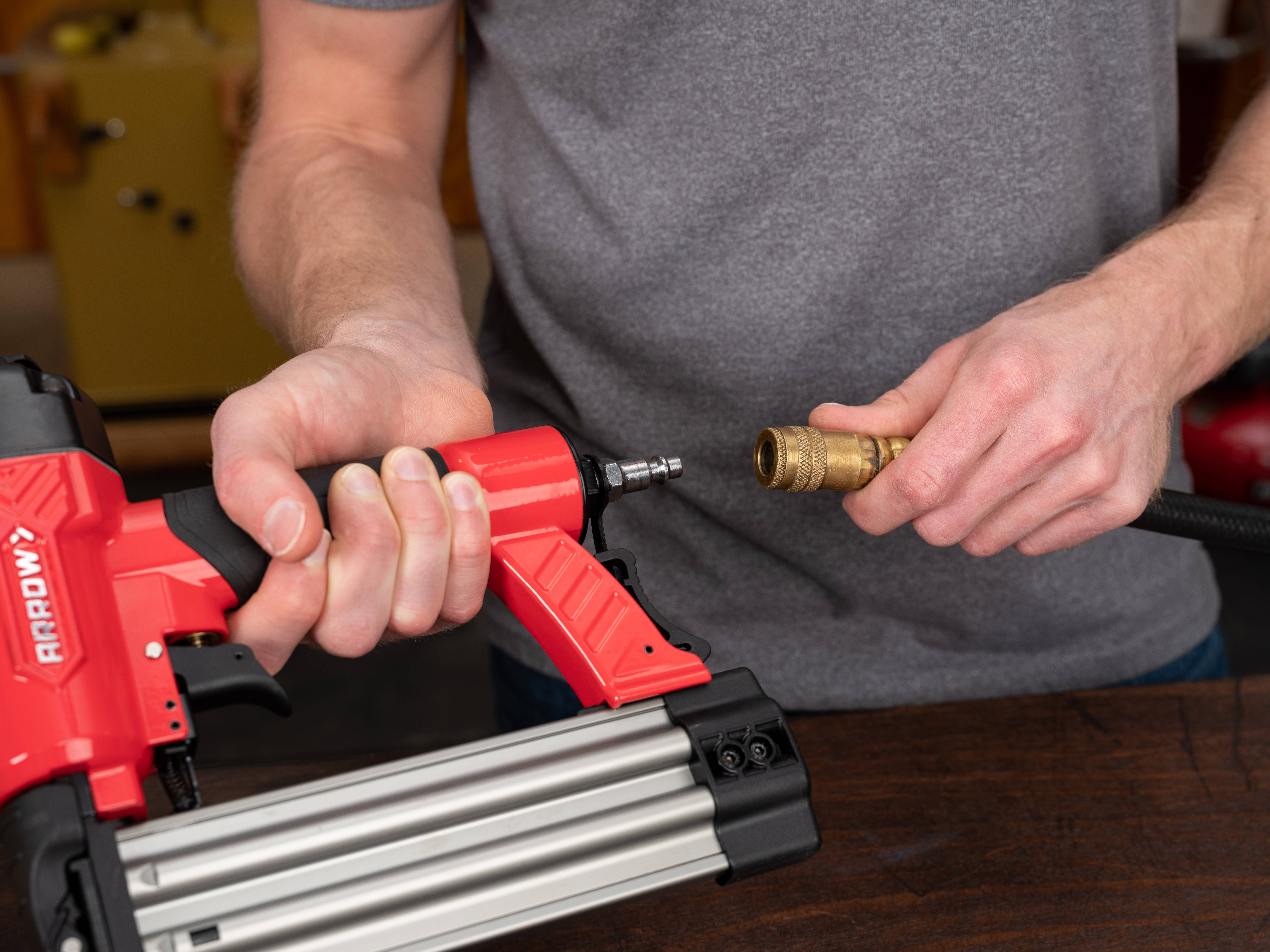 Arrow PT18G 18 Gauge Pneumatic Brad Nail Gun (Oil-Free, Professional Grade) js16y