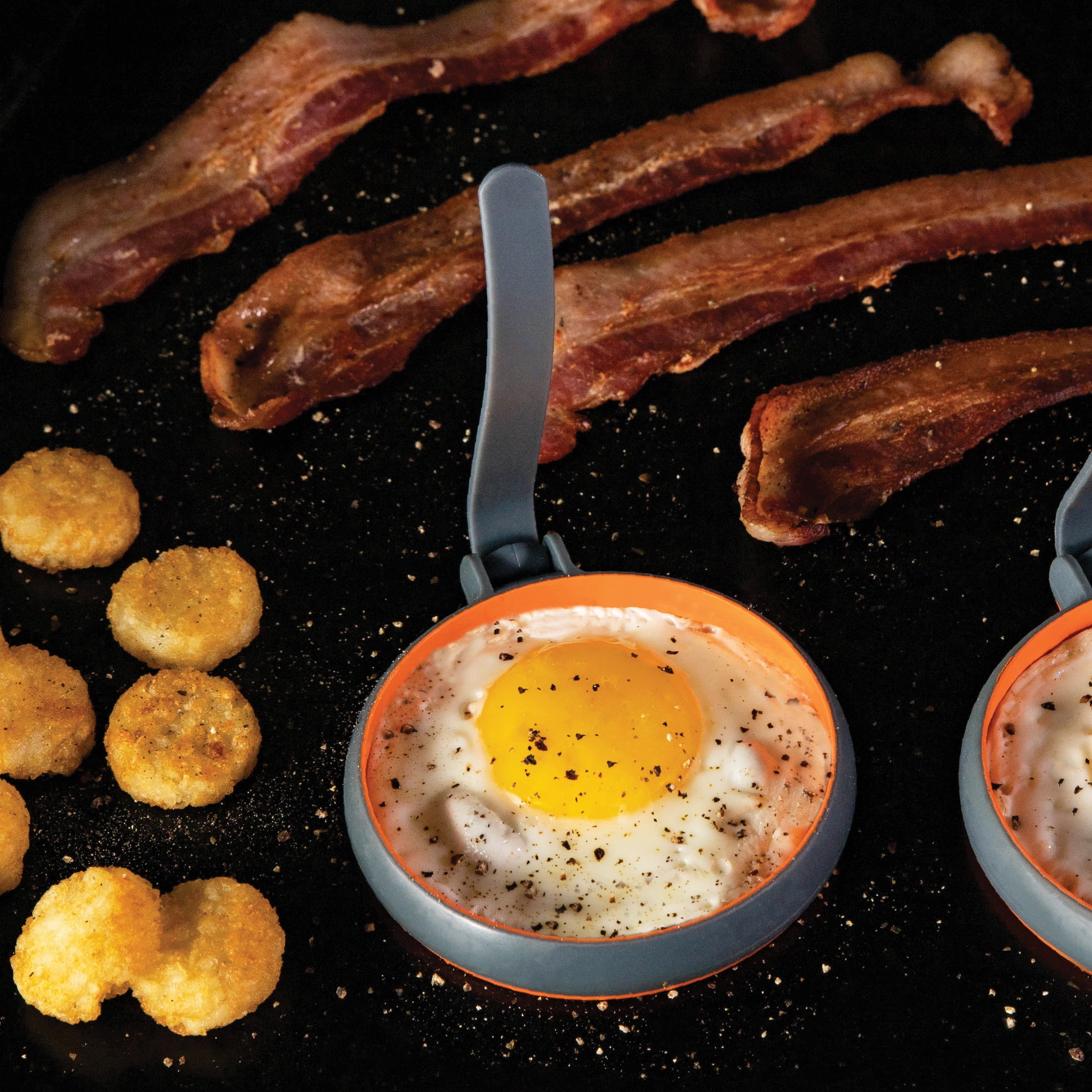 Blackstone Professional Griddle Breakfast Kit, Durable Outdoor Cooking Accessory Set (Black, 4-Piece) p8wn8