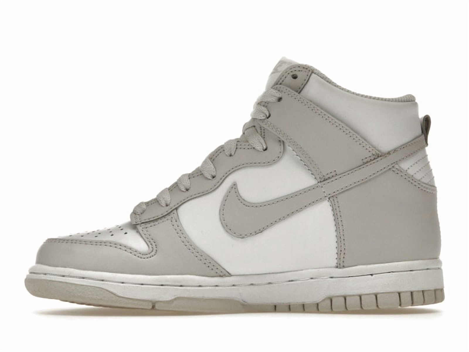 Nike Dunk High Kids Basketball Shoes (Vast Grey, 4Y) yfblx