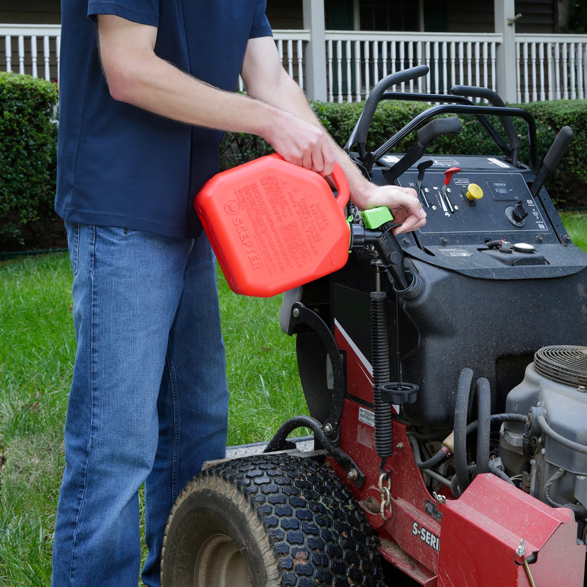 Scepter SmartControl Fuel Container with Easy-Flo Spout (Red, 1 Gallon) ak1fn