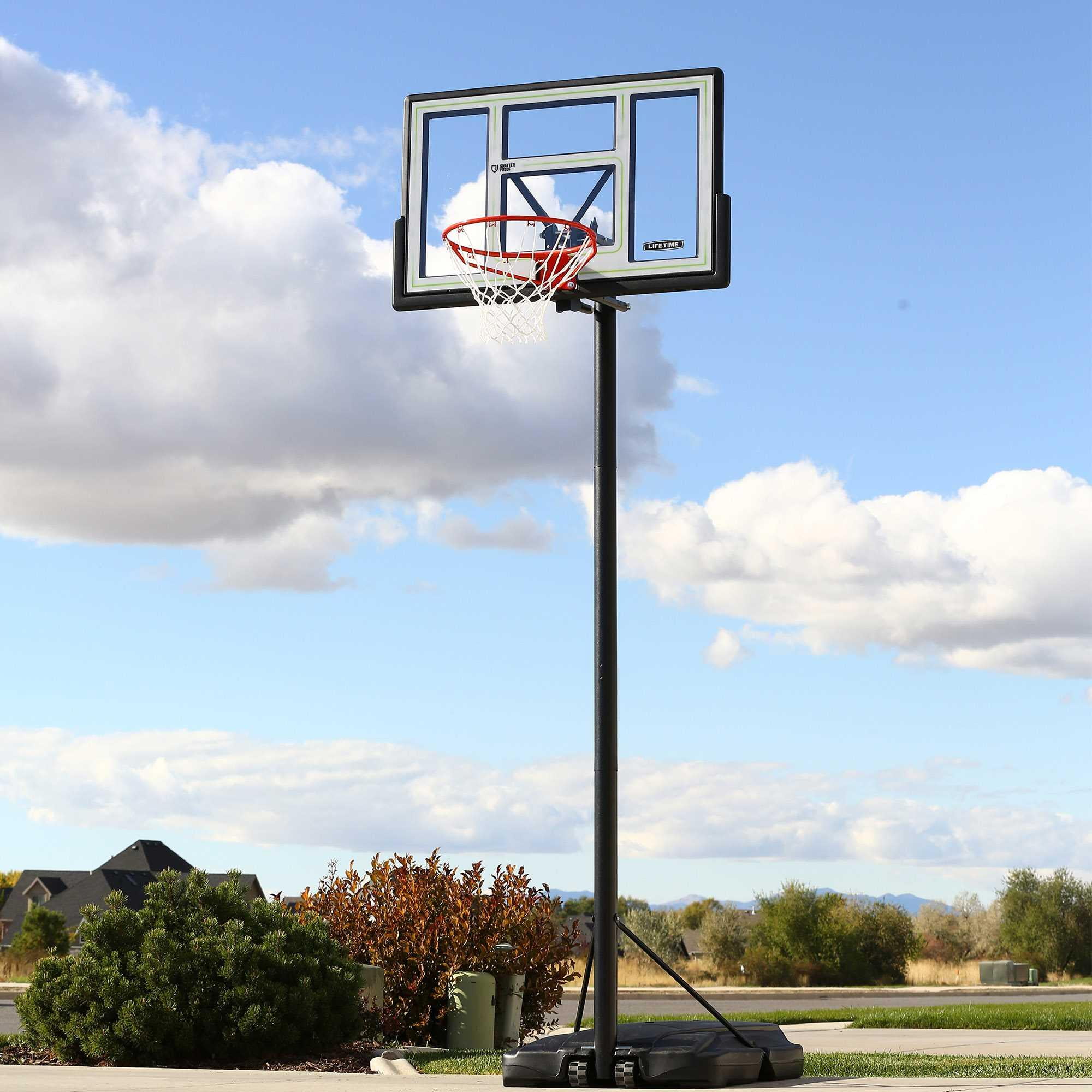 Lifetime 46-Inch Shatterproof Portable Basketball Hoop with Quick Adjust and Classic Rim (Black, 8 to 10 ft) wjpwm