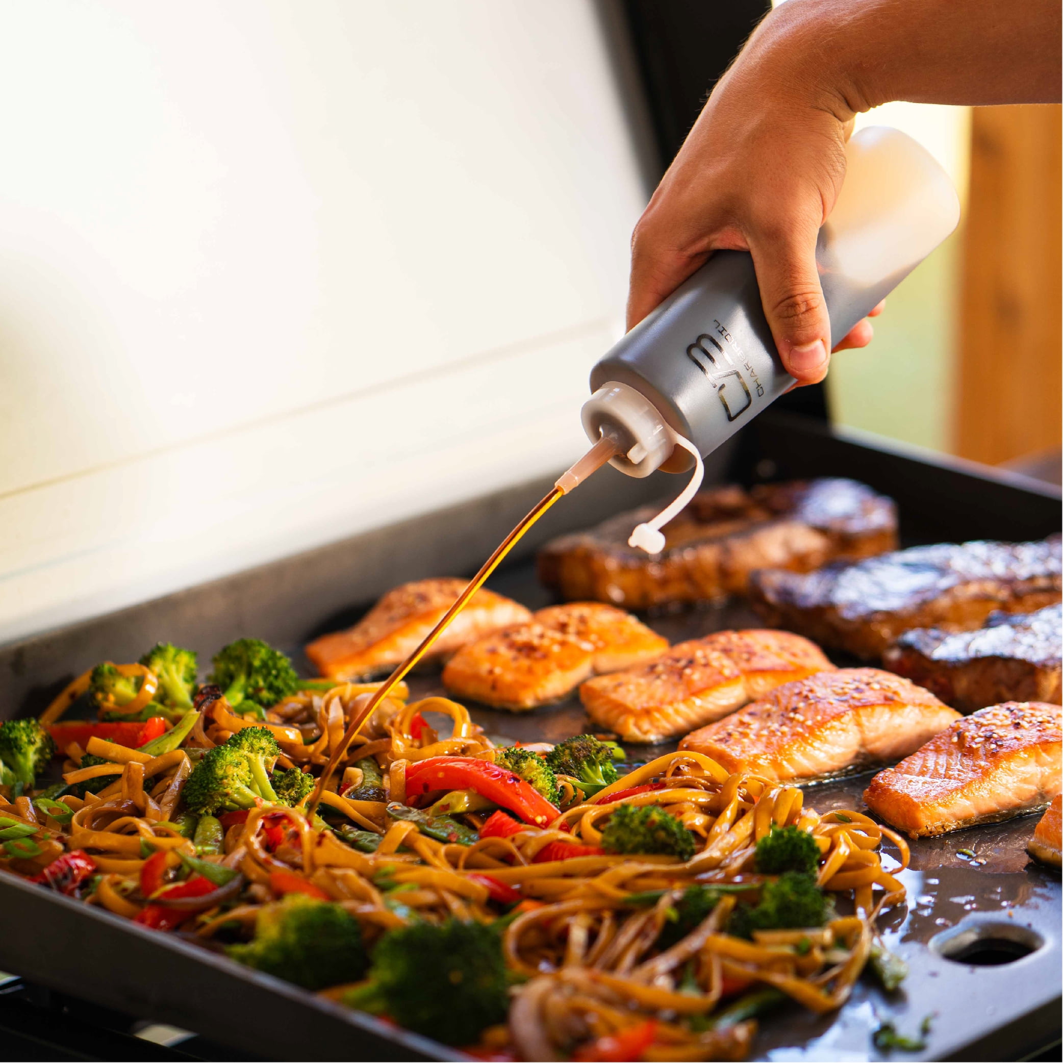 Charbroil Performance Series 3-Burner Propane Gas Griddle with Cart (28 in) fute5
