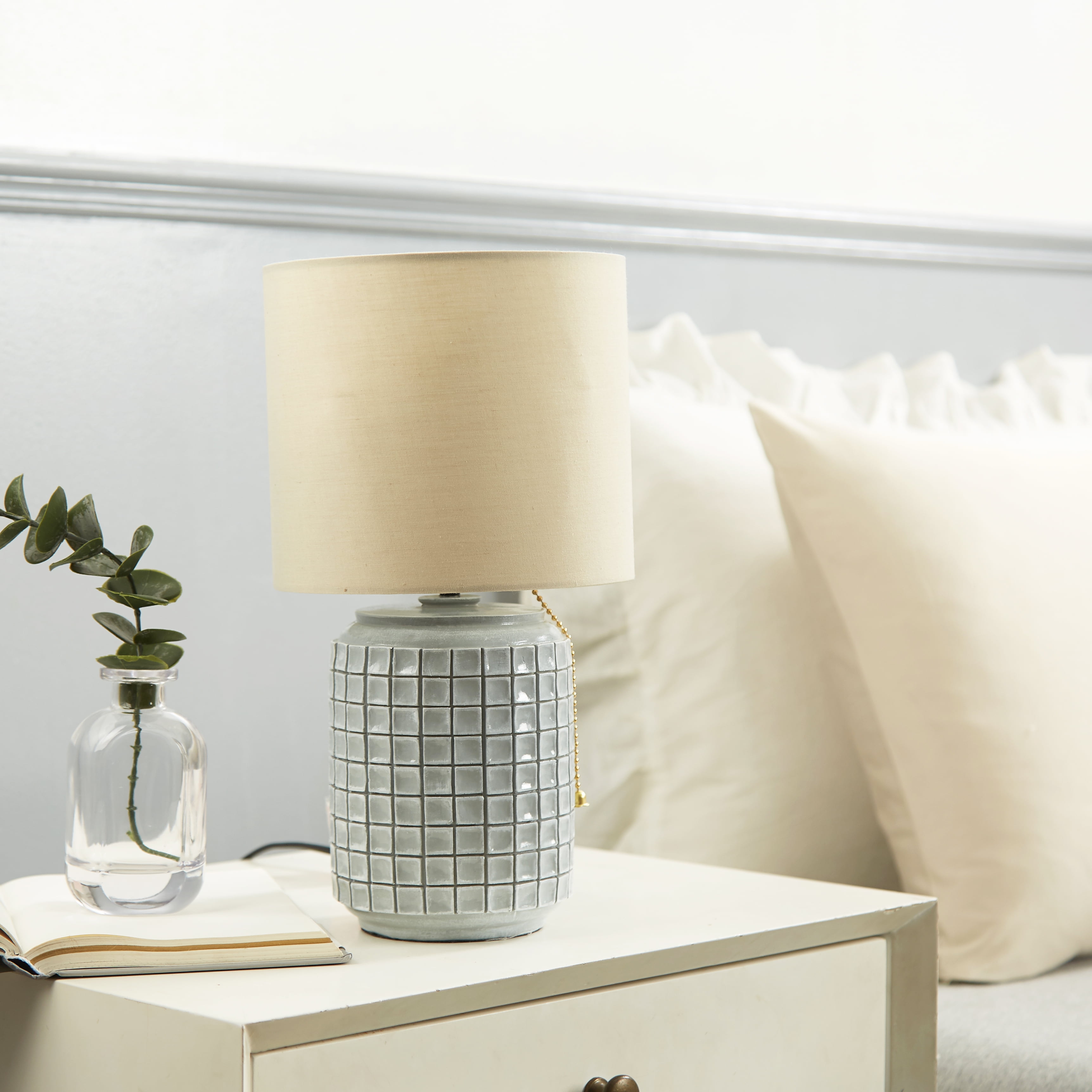 Urban Shop Mosaic Ceramic Table Lamp (White, 12 in) ugpoo
