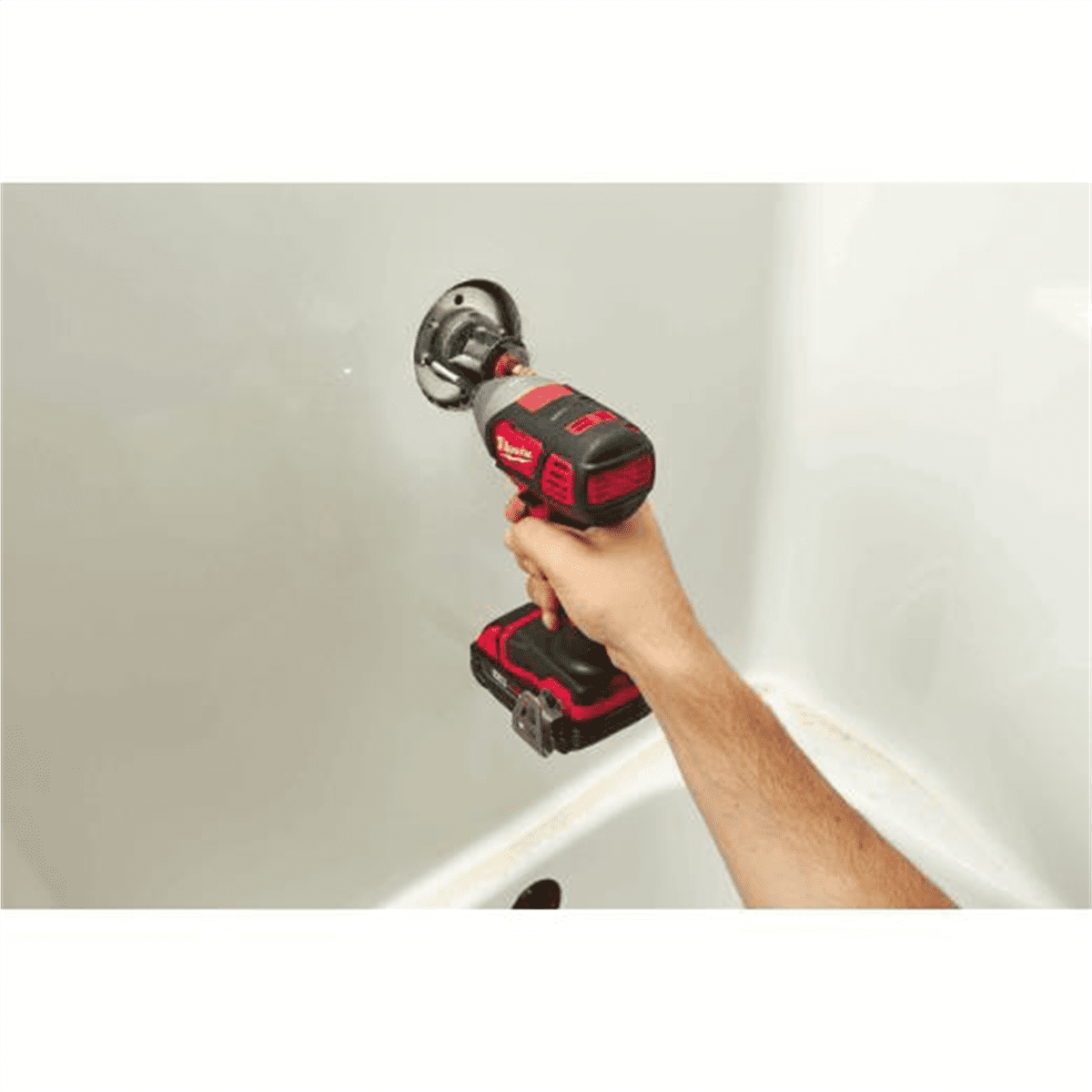 Milwaukee M18 Cordless Impact Driver Kit, High-Torque Performance, Compact Design (Black, 1.5 Ah) nep1k