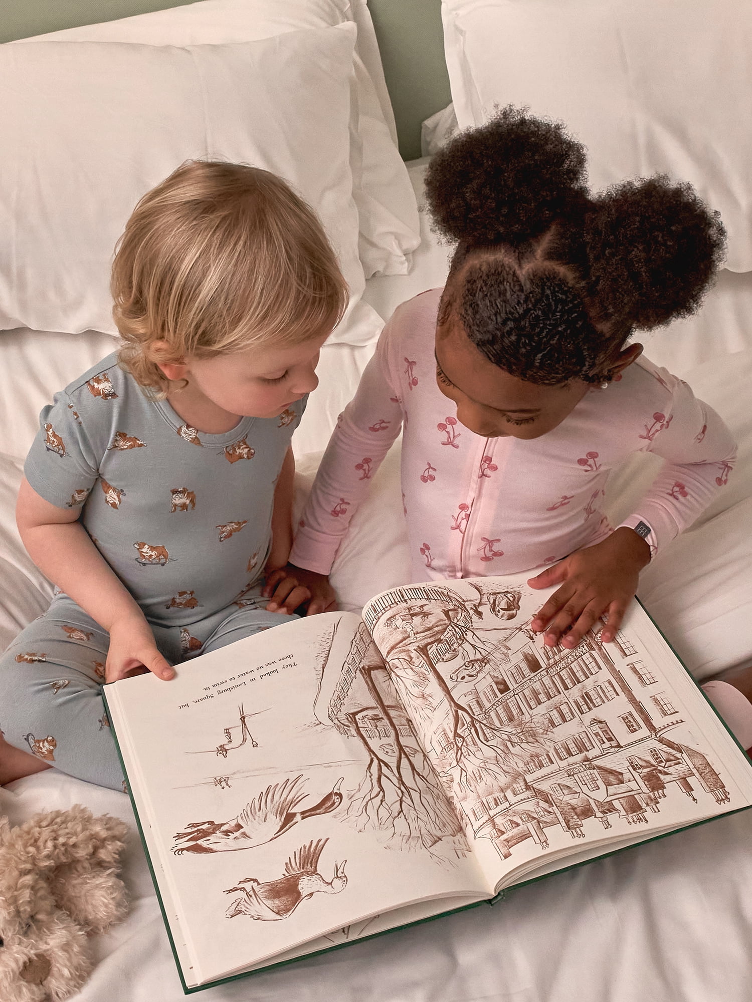 Modern Moments by Gerber Toddler Neutral Super Soft One-Piece Pajamas (Neutral, 5T) 00wpy