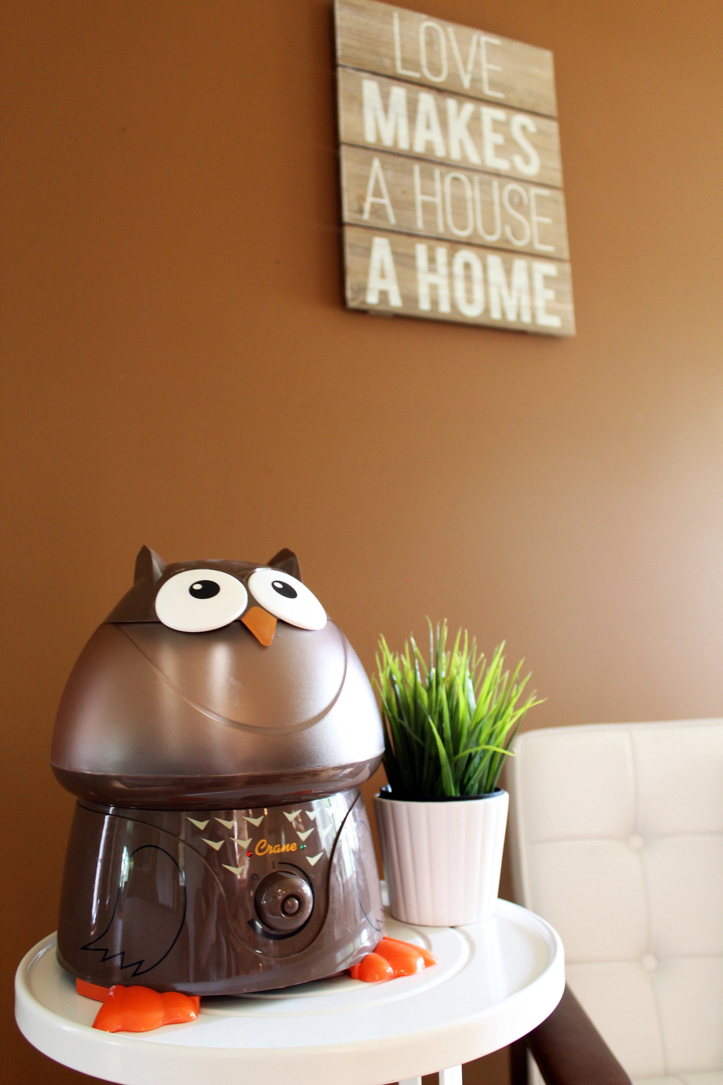 Crane Adorables Ultrasonic Cool Mist Humidifier for Nursery and Bedroom (Brown, 1 Gallon) zxv39