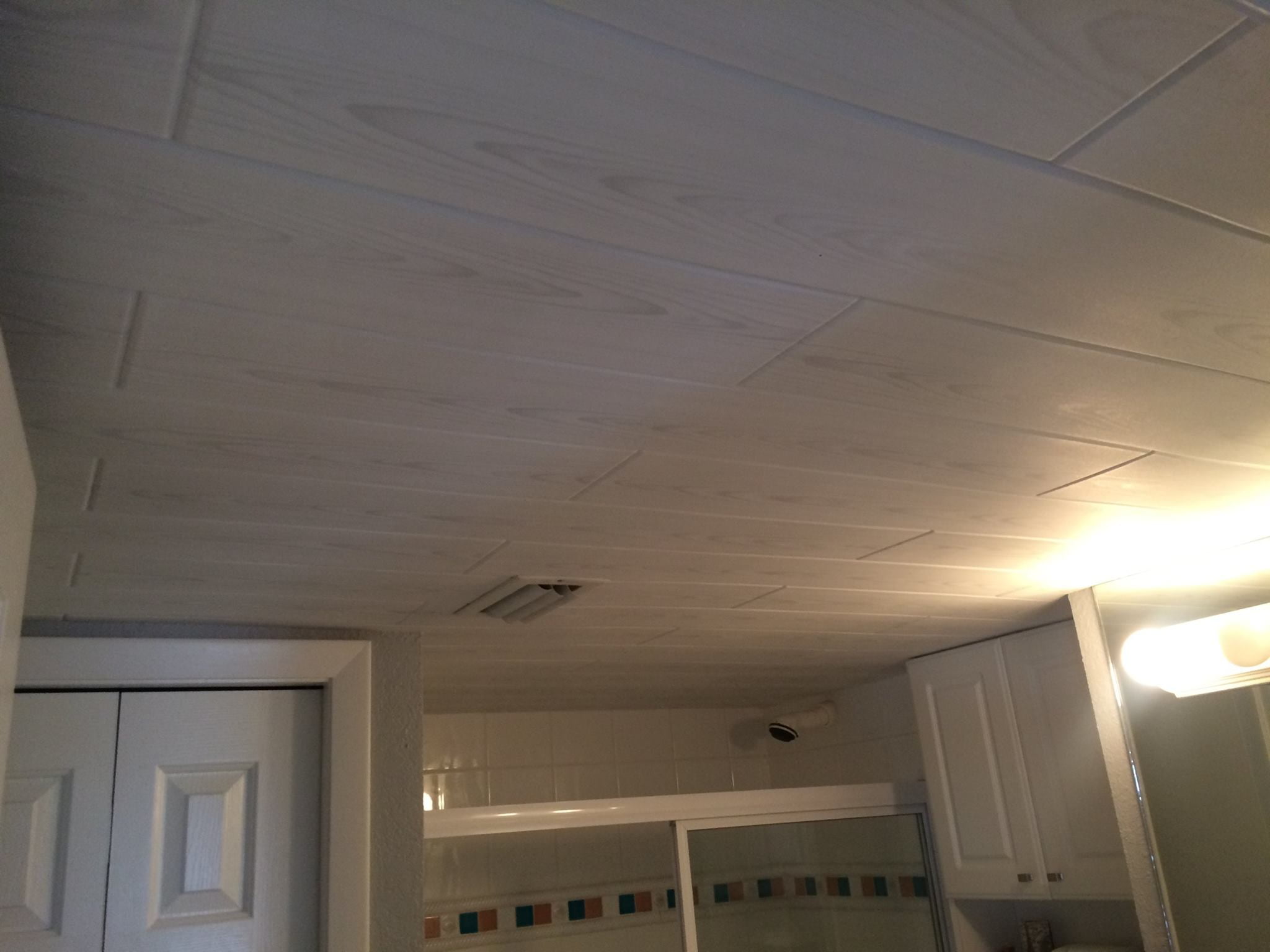Antique Ceilings Foam Ceiling Planks Wood-Grain Finish (Silver Birch, 48-Pack, 84 sq ft) fk09x
