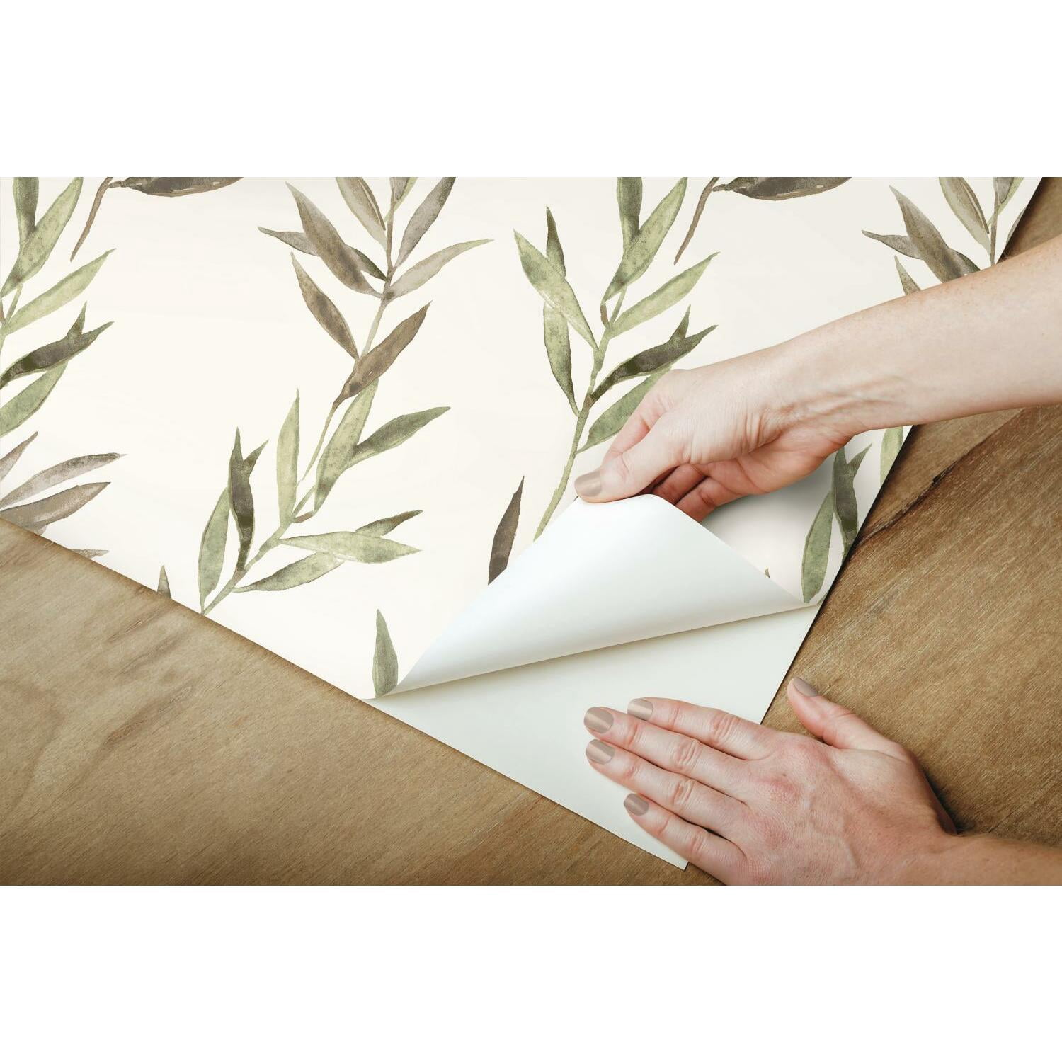 Better Homes & Gardens Scalata Branches Peel & Stick Wallpaper (Green, 18 in x 18.86 ft) qk4e2