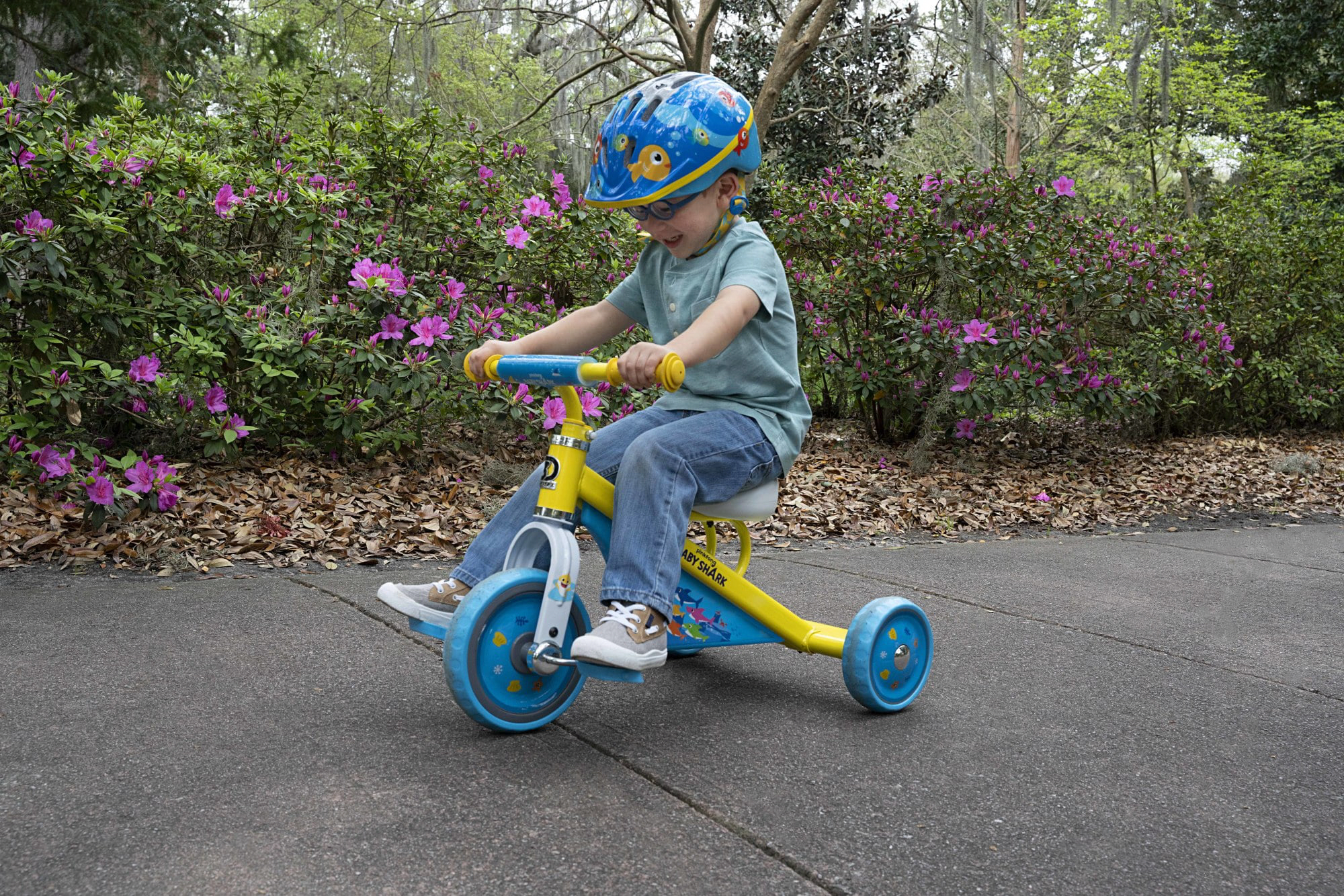 Baby Shark 10 in Toddler Tricycle with Sturdy Steel Frame (Yellow, 10 in) l15cb