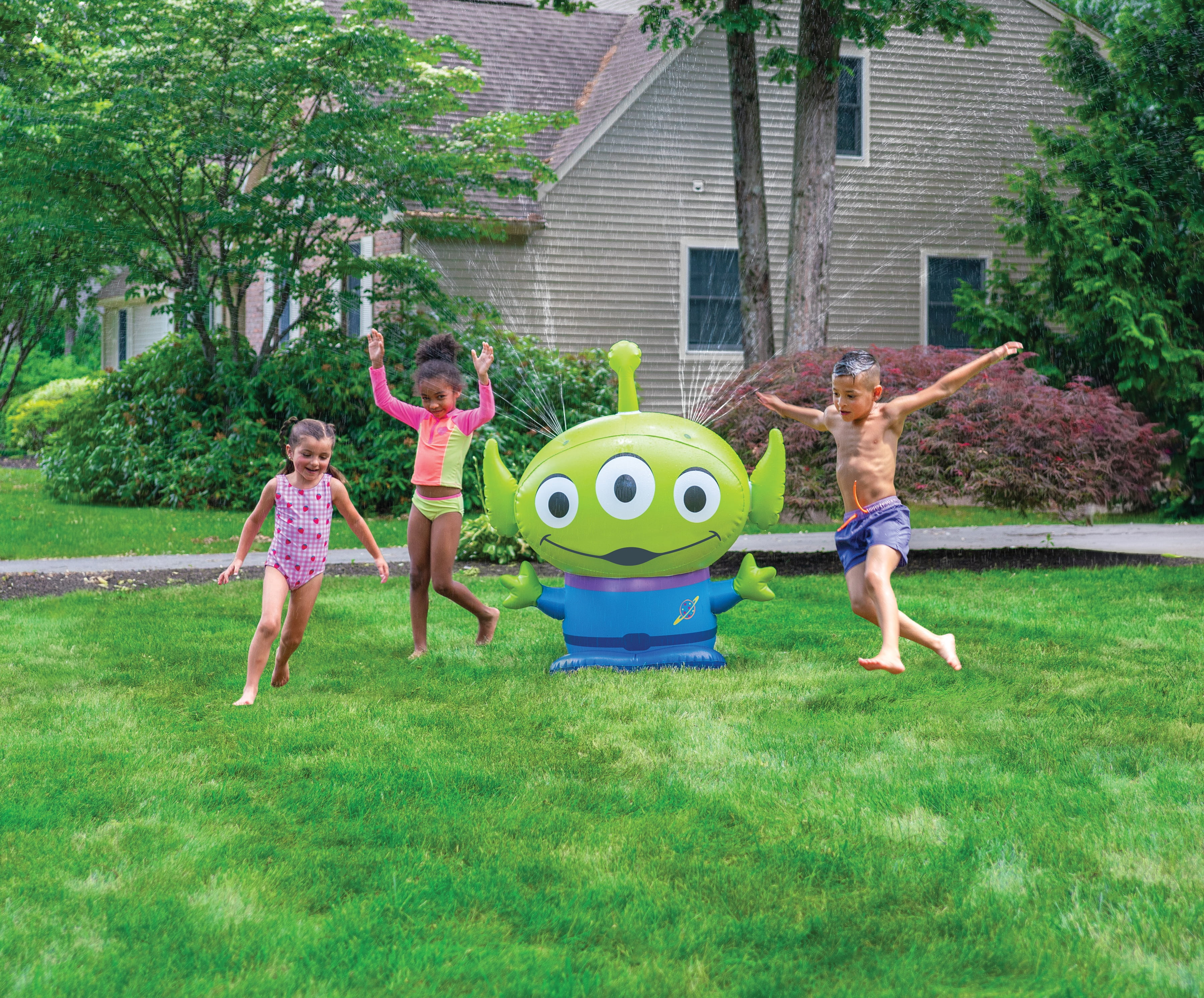 Disney Toy Story Alien Inflatable Yard Sprinkler (Green, 4 ft) 6ysa6