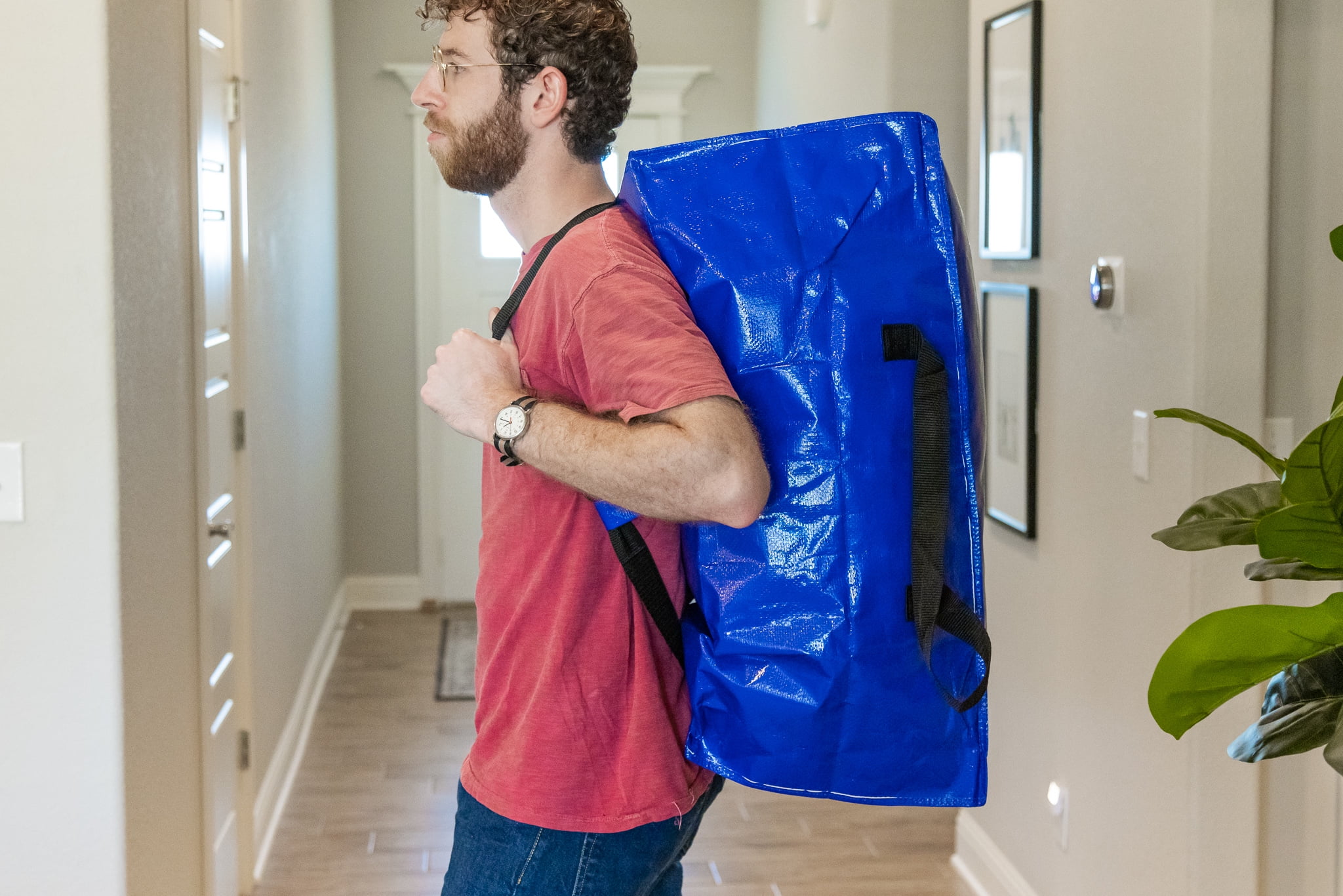 Hyper Tough Heavy Duty Moving and Packing Bags with Backpack Straps (Blue, 2-Pack, 29 in x 14 in x 13 in) 1gz9r