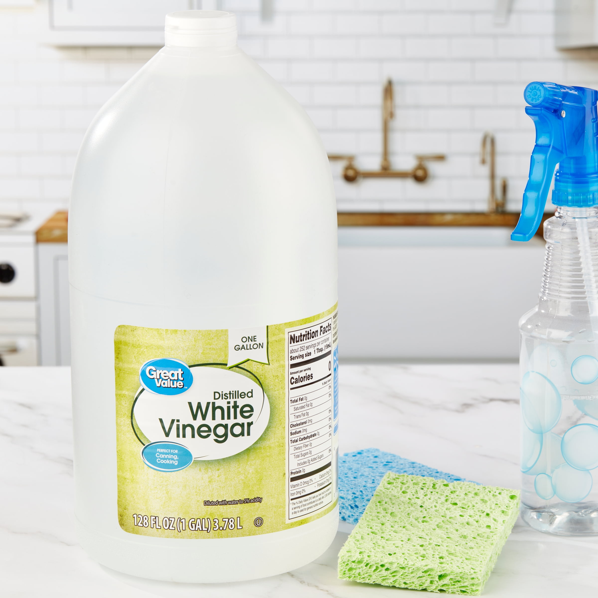 Great Value Distilled White Vinegar, Multi-Purpose Household Cleaning and Cooking Essential (White, 128 fl oz) rmjkf