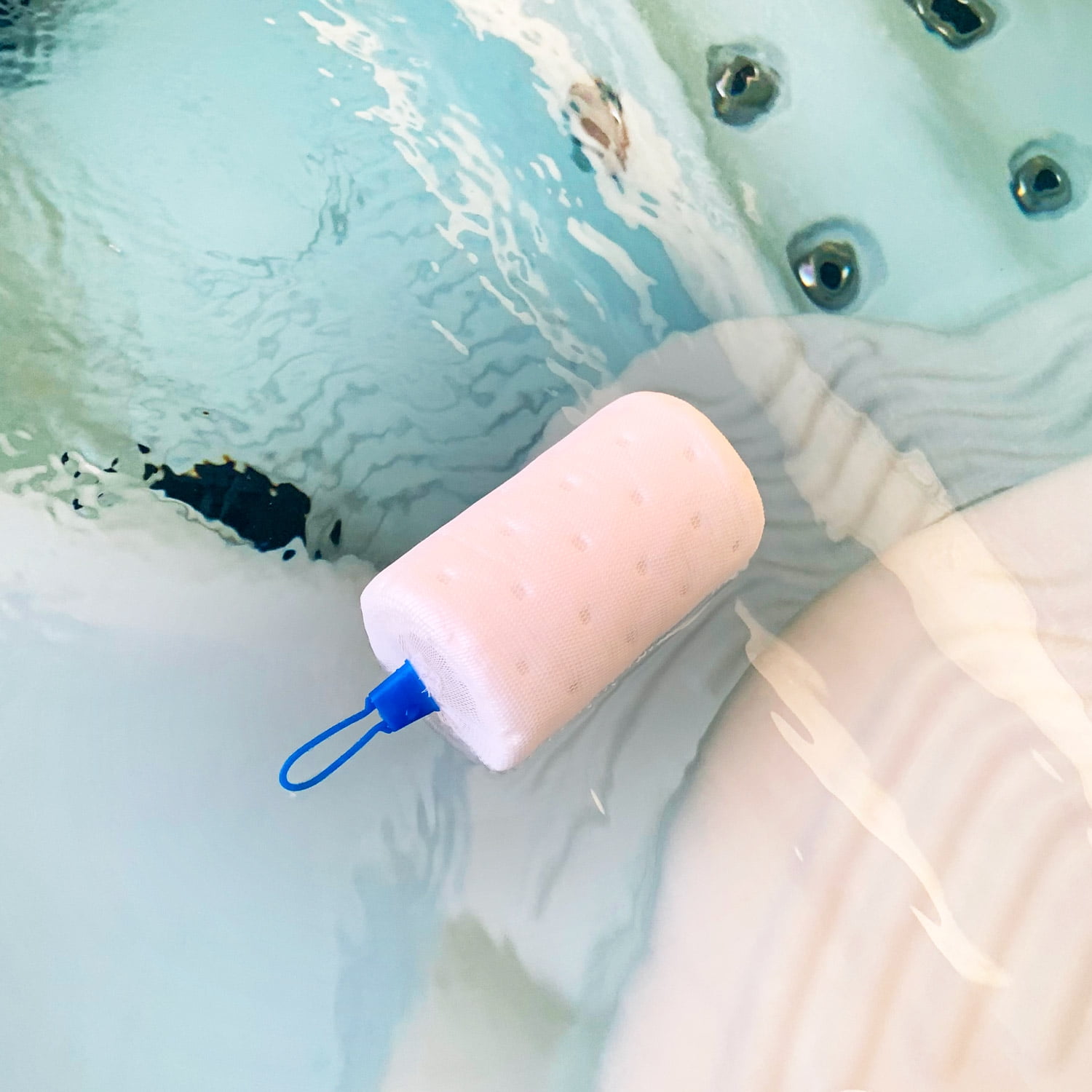 ZorbO Hot Tub Spa and Pool Oil Scum Absorber for Cleaner Water (4.5 in x 2.75 in) 5coy4