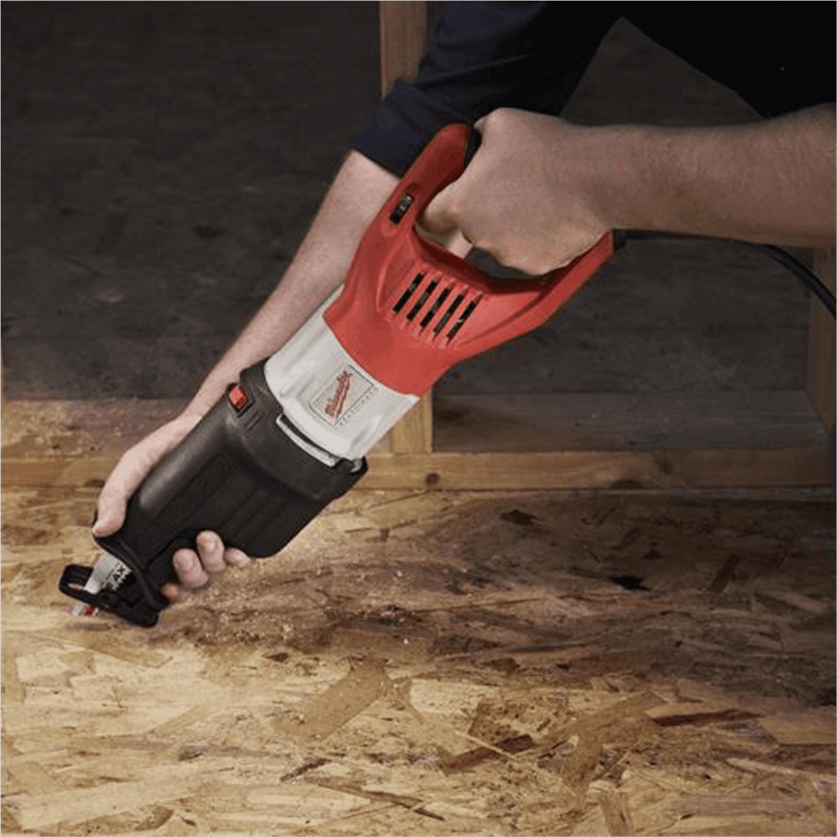 Milwaukee Super Sawzall Reciprocating Saw with 15 Amp Motor and Variable Speed (1.25 in Stroke Length) 59cmy