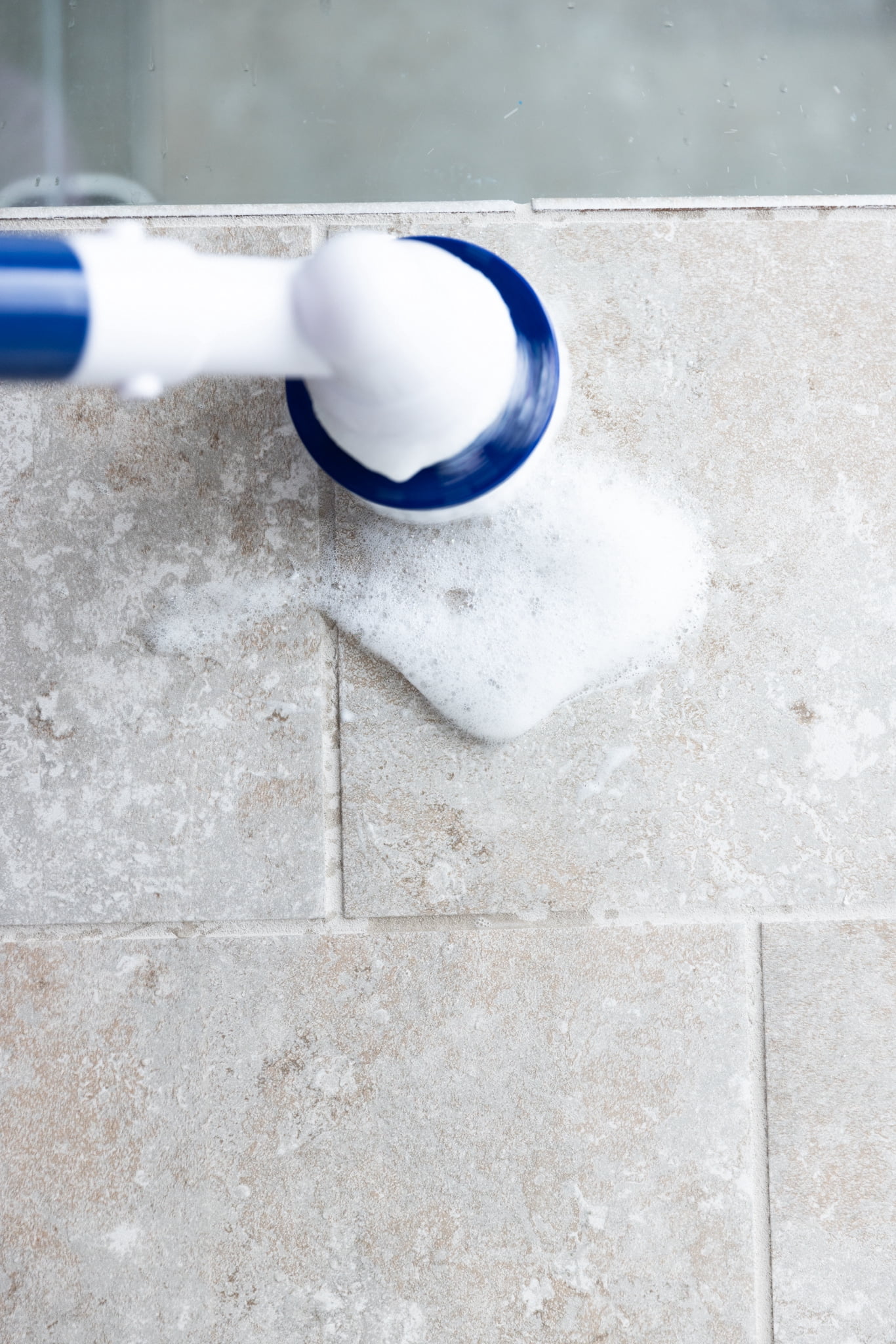 Diamond Shine Electric Spin Scrubber with 3 Interchangeable Brush Heads (White, 1 Pack) ivotr
