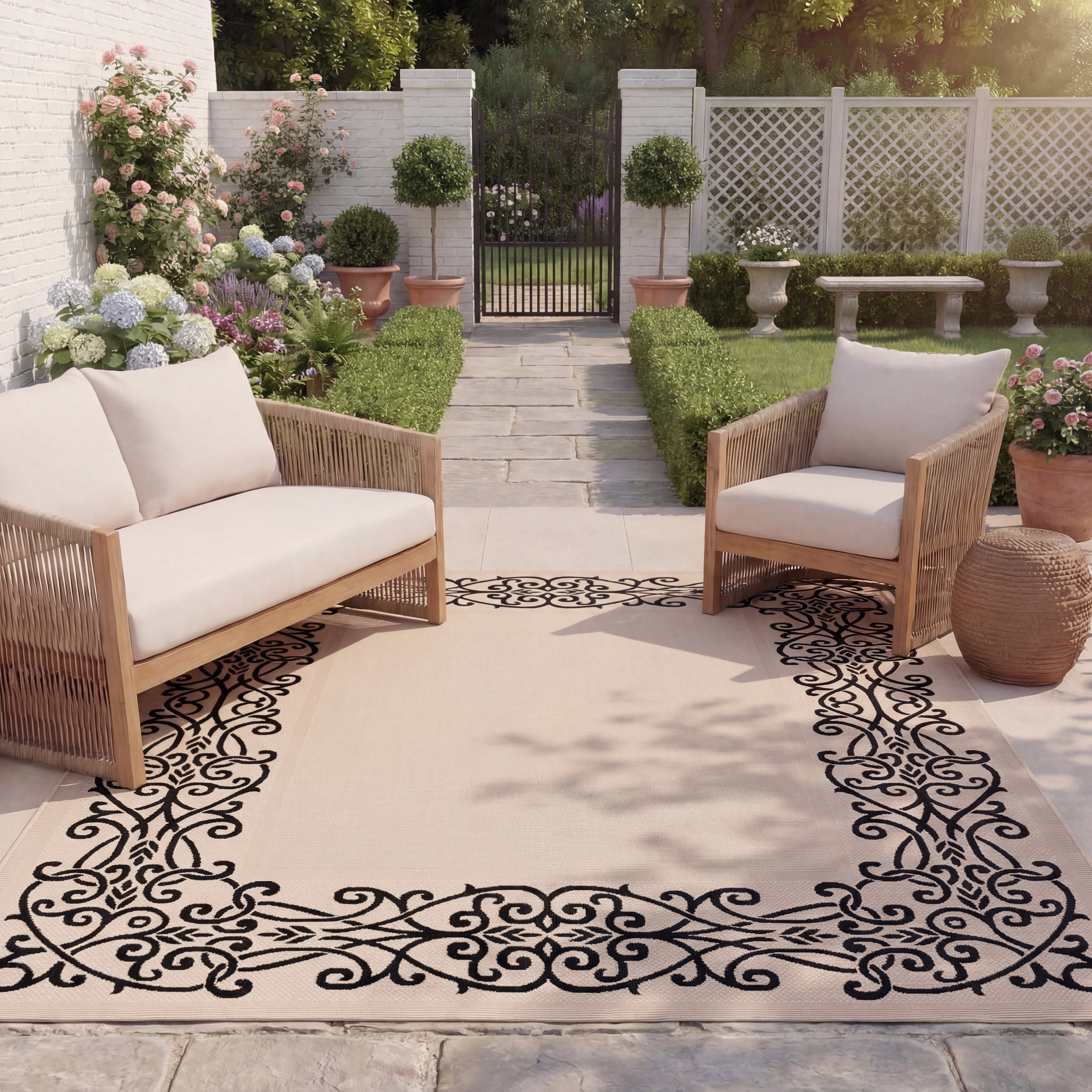 Safavieh Courtyard Ellie Oriental Indoor/Outdoor Area Rug (Sand/Black, 9 ft x 12 ft) ipuhd