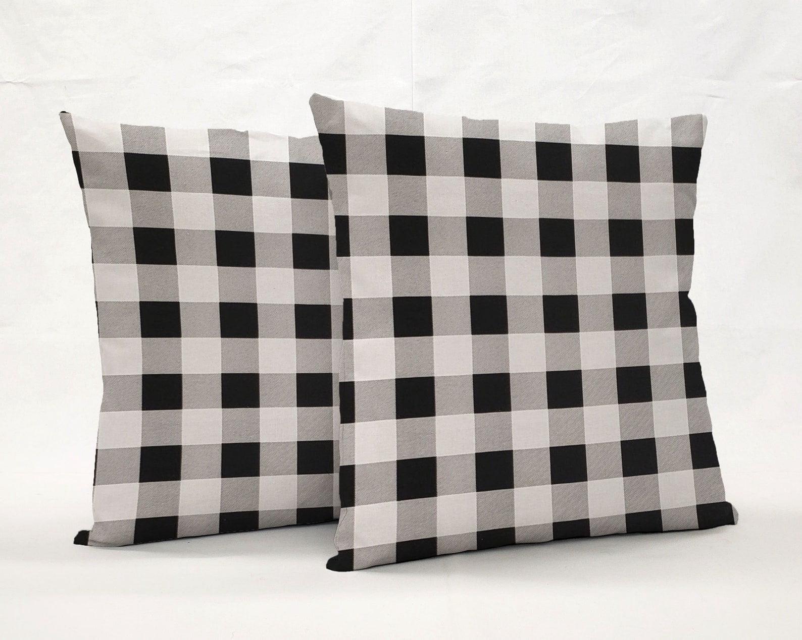 Penny's Needful Things Buffalo Check Plaid Pillow Cover Decorative Farmhouse Accent (White, 12 in x 12 in) 3xzq1
