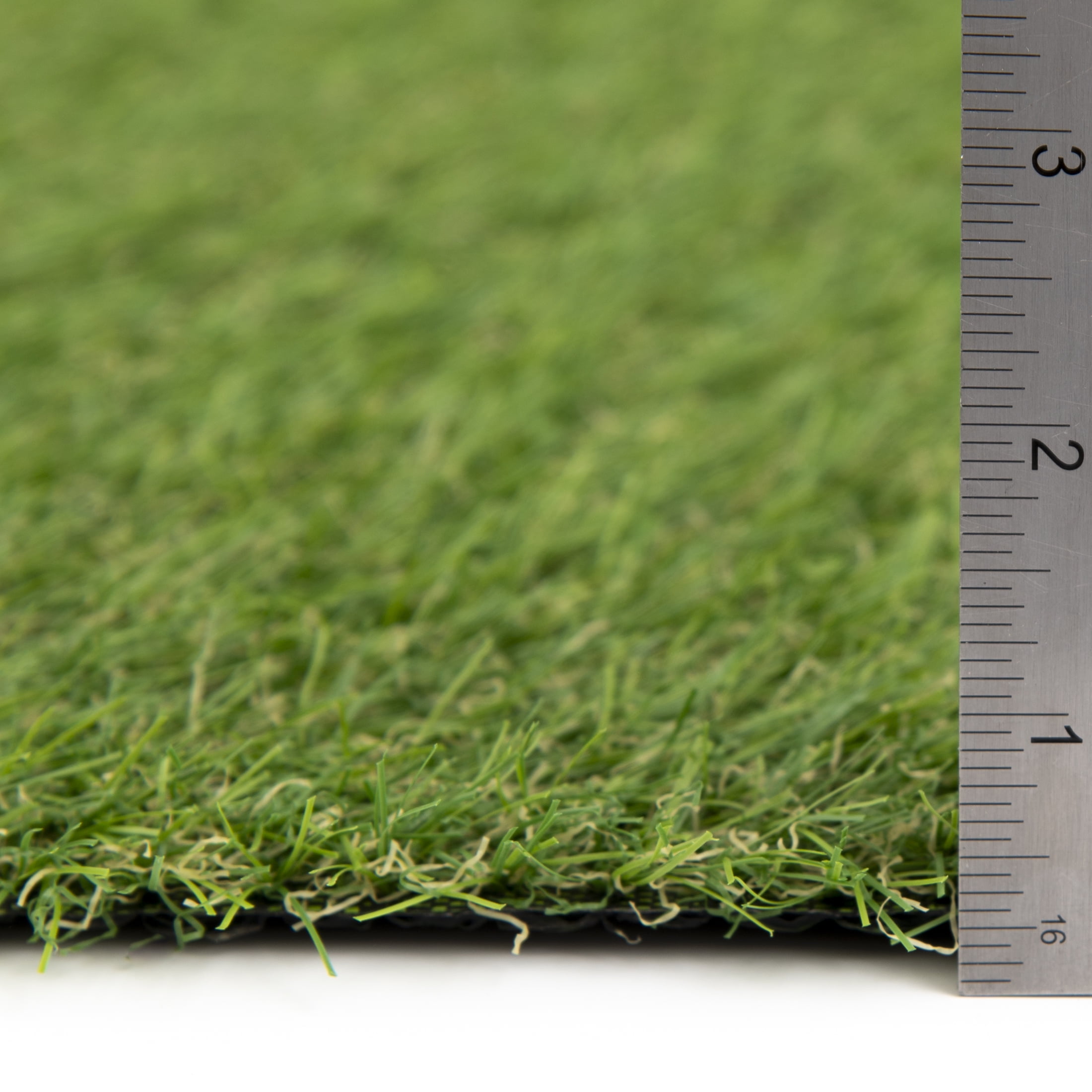 Mainstays Faux Grass Outdoor Rug, Weather-Resistant Synthetic Turf for Patio and Deck (Green, 7 ft x 10 ft) t07h1
