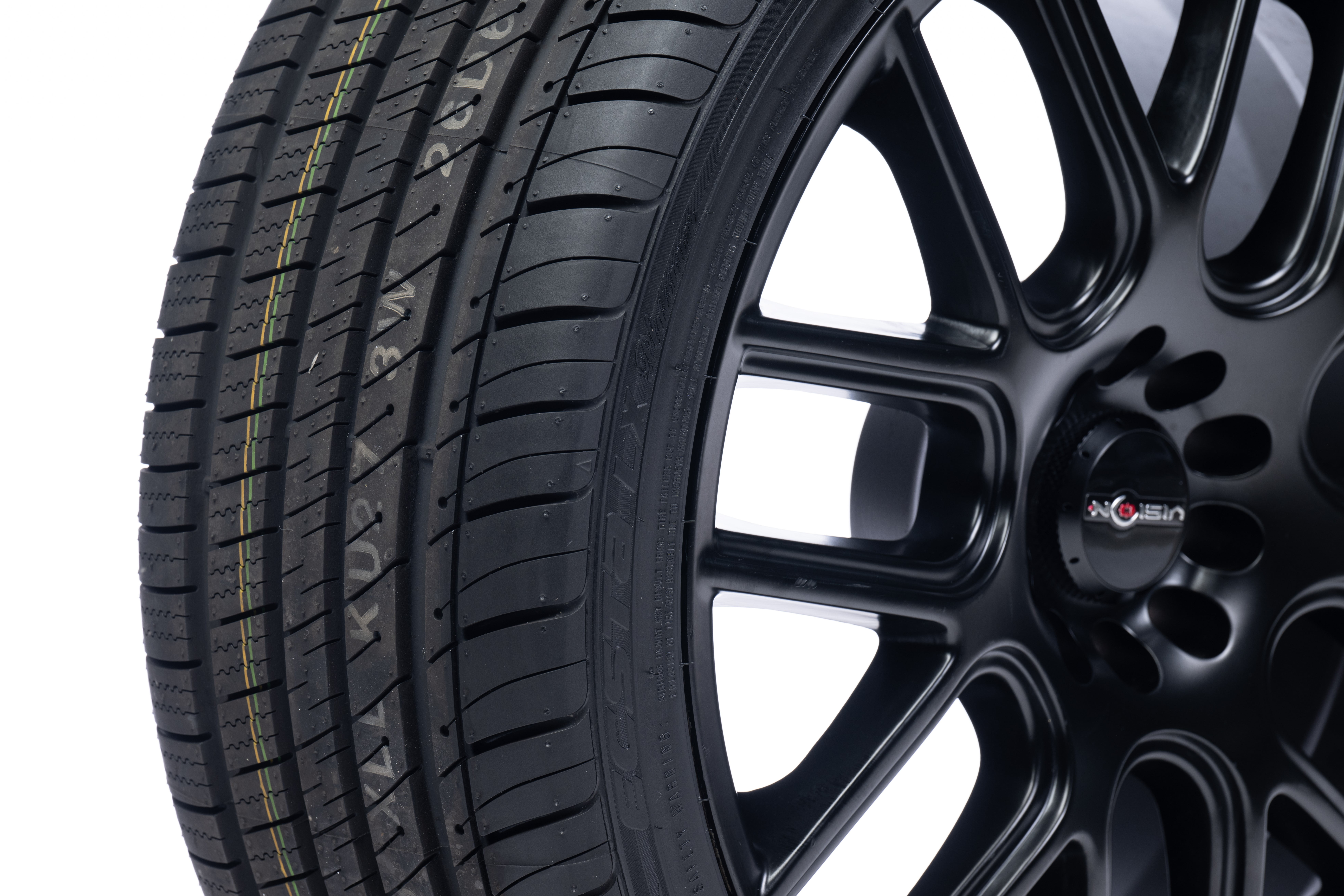 Kumho Ecsta LX Platinum KU27 All-Season Performance Tire (215/55R17) jen7l