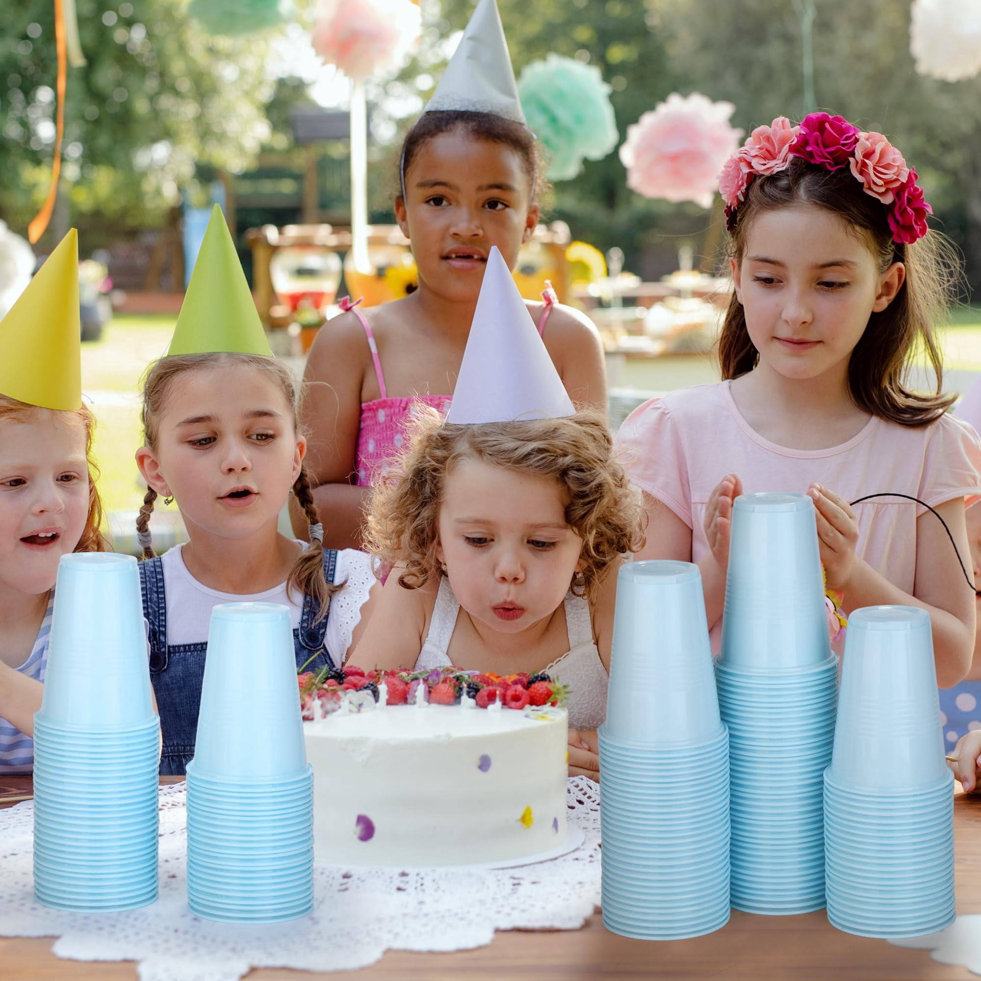 TURSTIN Disposable Plastic Party Cups, Sturdy Drinkware for Weddings and Birthdays (Light Blue, 50 Pack, 16 oz) ygphx