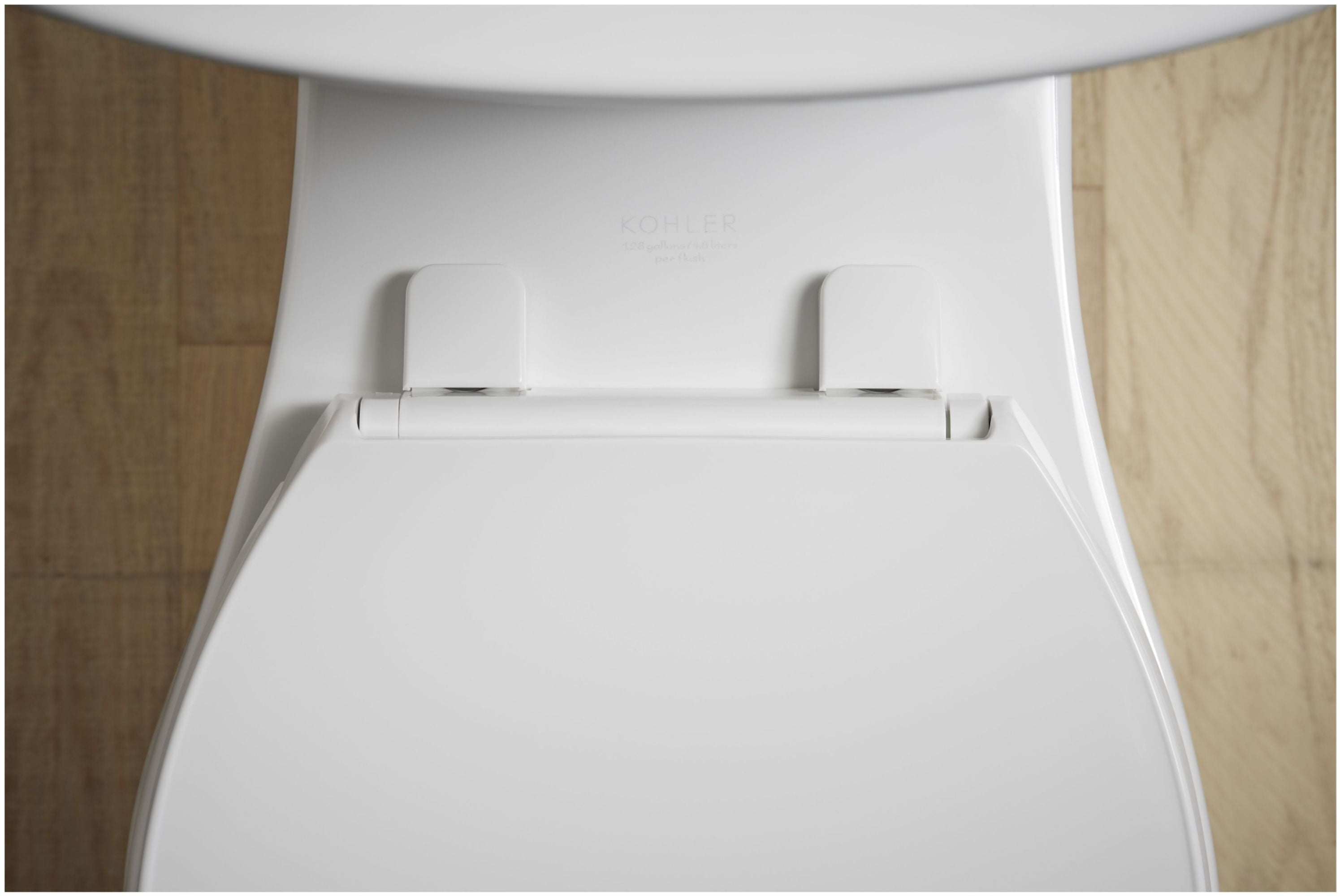Kohler Border Round Closed-Front Toilet Seat (White, 16.5 in) k4cmd