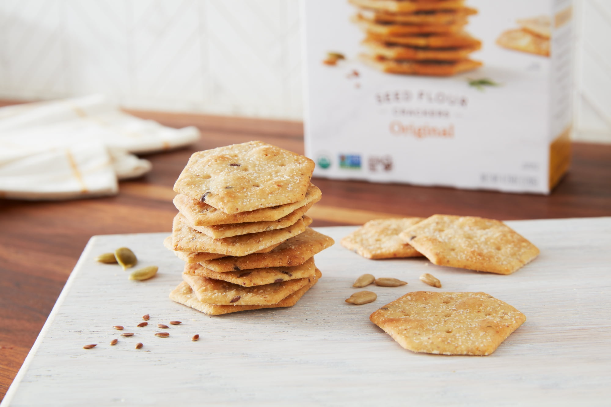 Simple Mills Organic Seed Flour Crackers, Original Sea Salt, Gluten-Free (4.25 oz) w1fkr