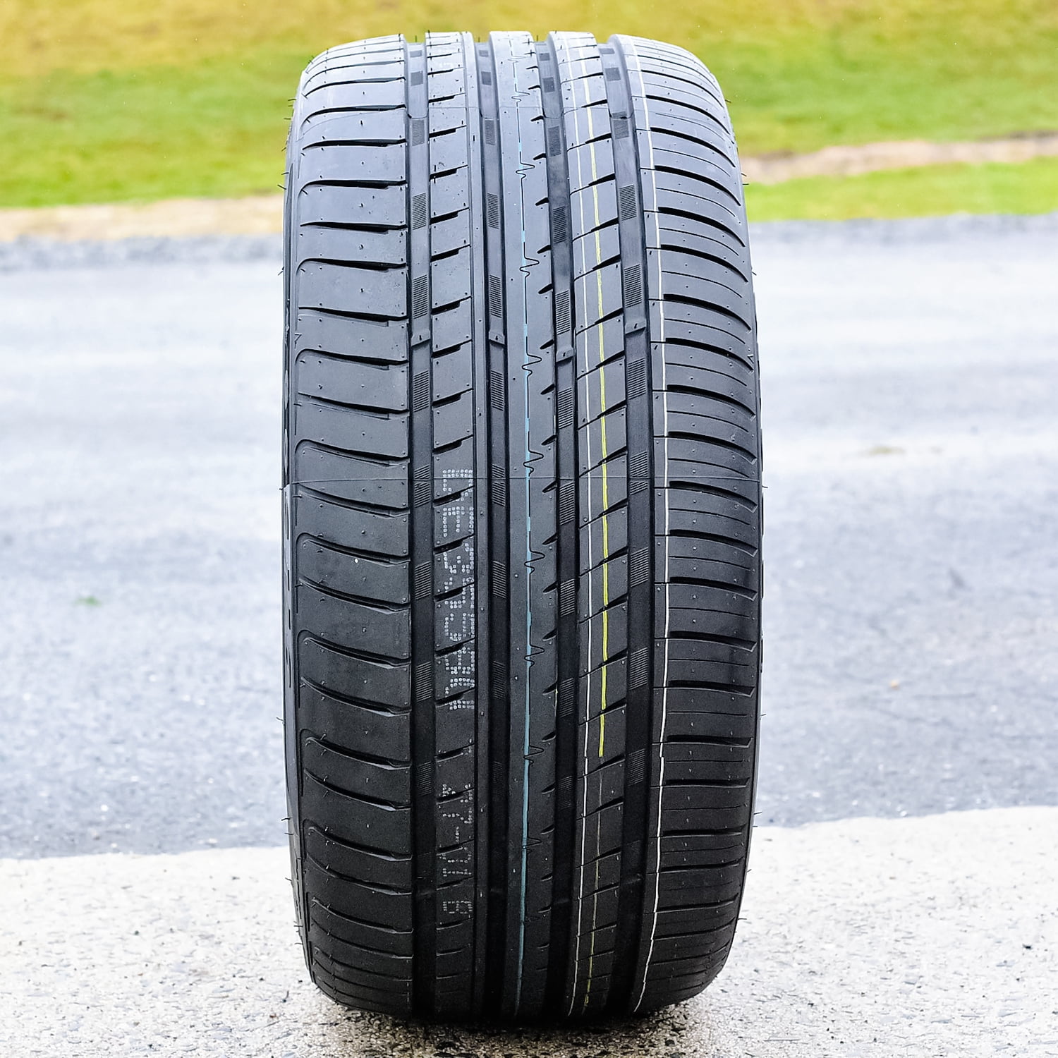 Cosmo MuchoMacho High Performance All-Season Tires (255/35R18, 94Y XL, Set of 2) dl8cg