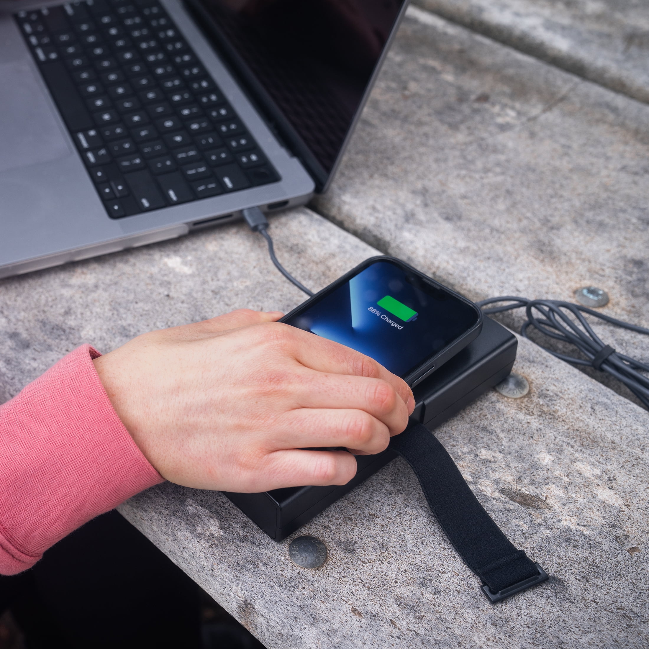 YADA Power Bank Pro Car Battery Jump Starter and Portable Charger (Black, 10000 mAh) vtajg
