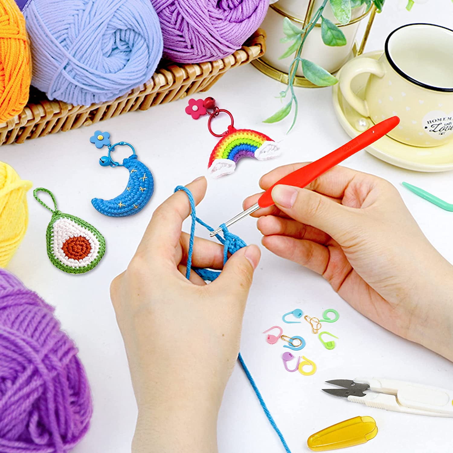 INSCRAFT Crochet Yarn Set with Ergonomic Hooks and Knitting Accessories (113 Piece, 1600 Yards) 59dom