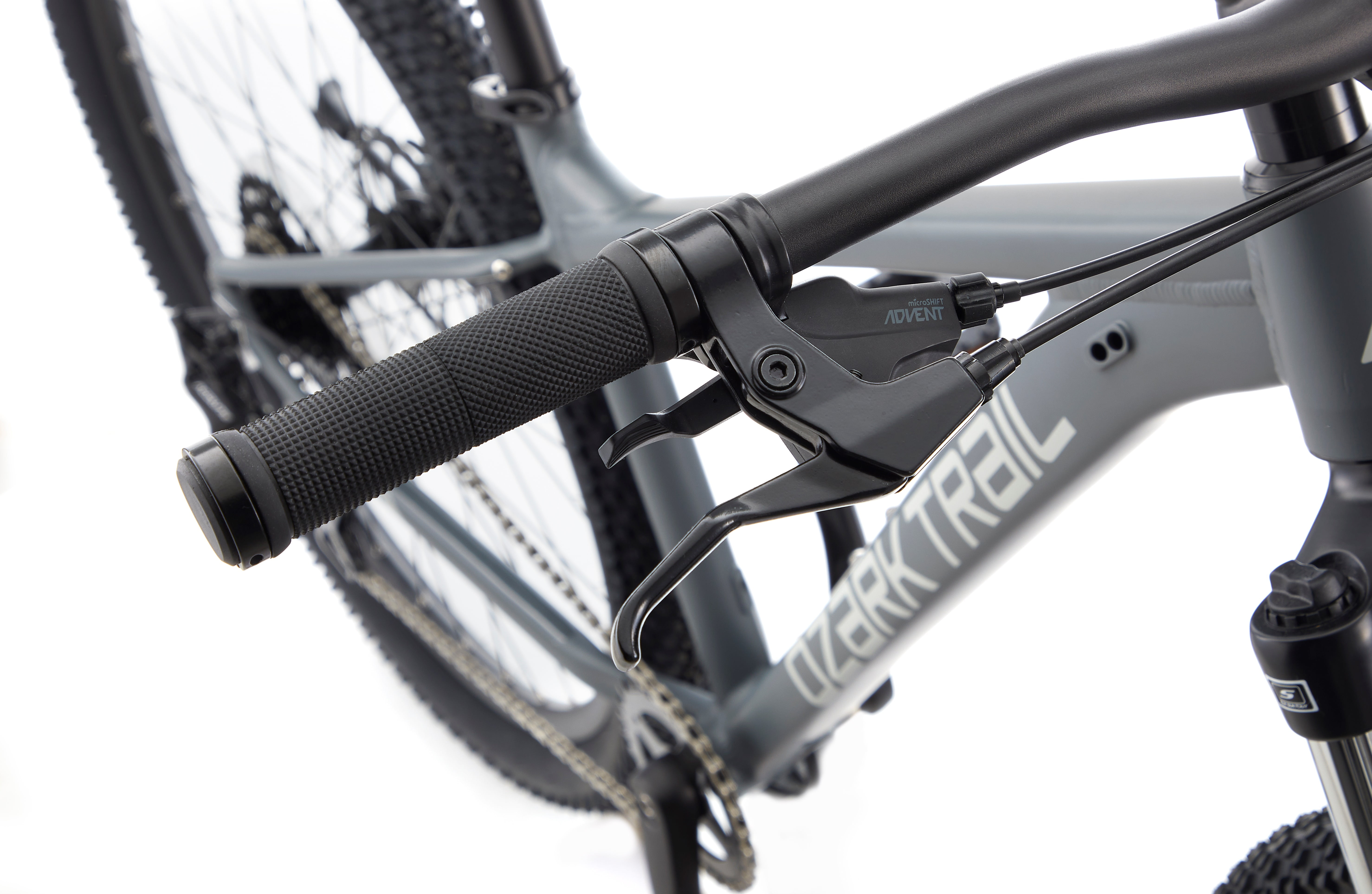 Ozark Trail 29 in M.2 Ridge Mountain Bike, Lightweight Aluminum Frame, Mechanical Disc Brakes (Gray, Small Frame) 1ivwt