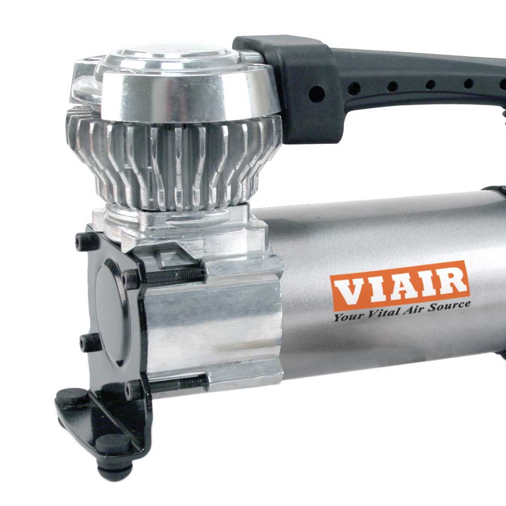 VIAIR 88P Portable Tire Inflator Compressor Kit (120 PSI, 1.47 CFM, Silver, 9.8 x 3.2 x 5.6 in) ulfeh